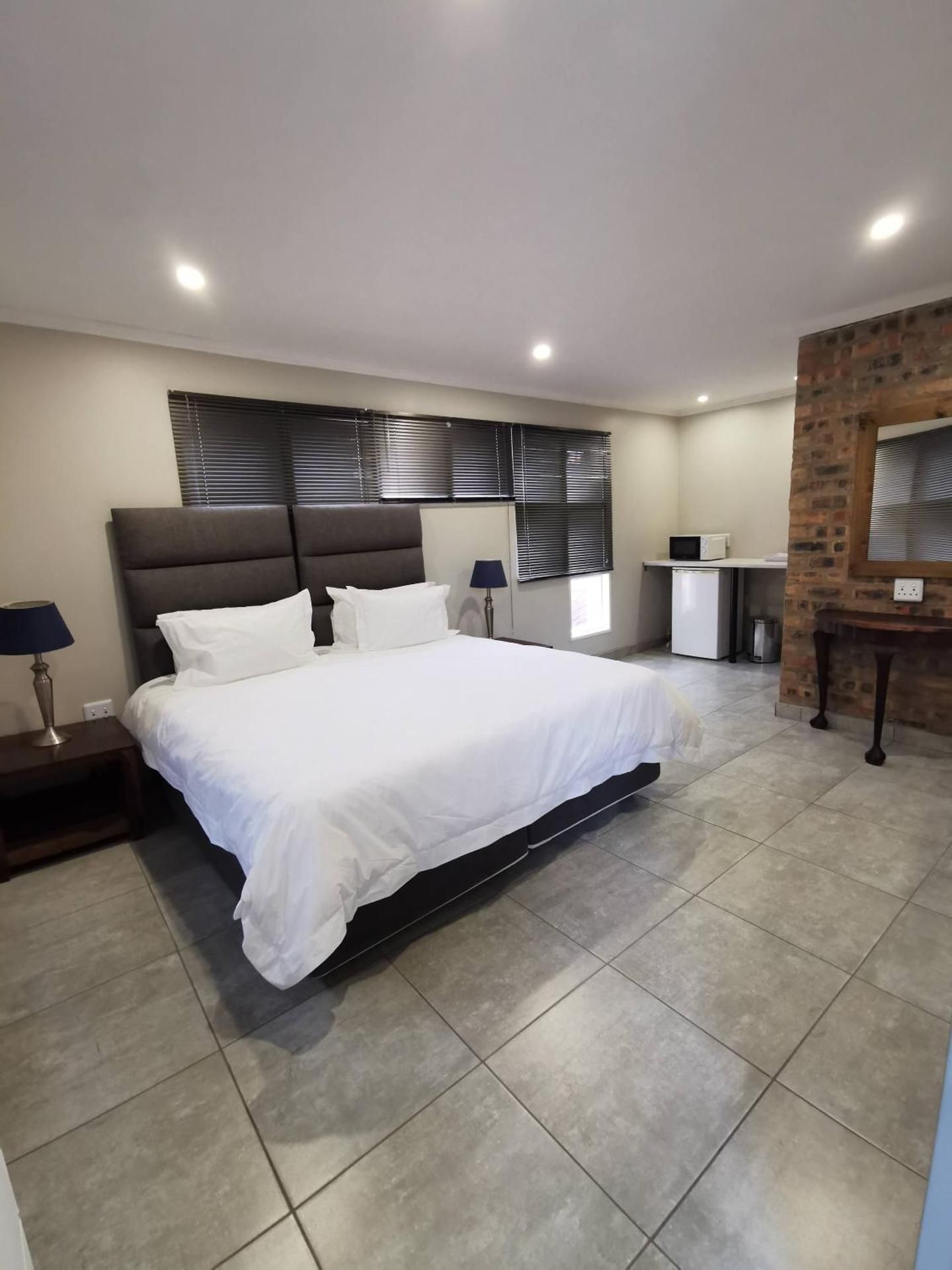 Deluxe Double Room with Shower