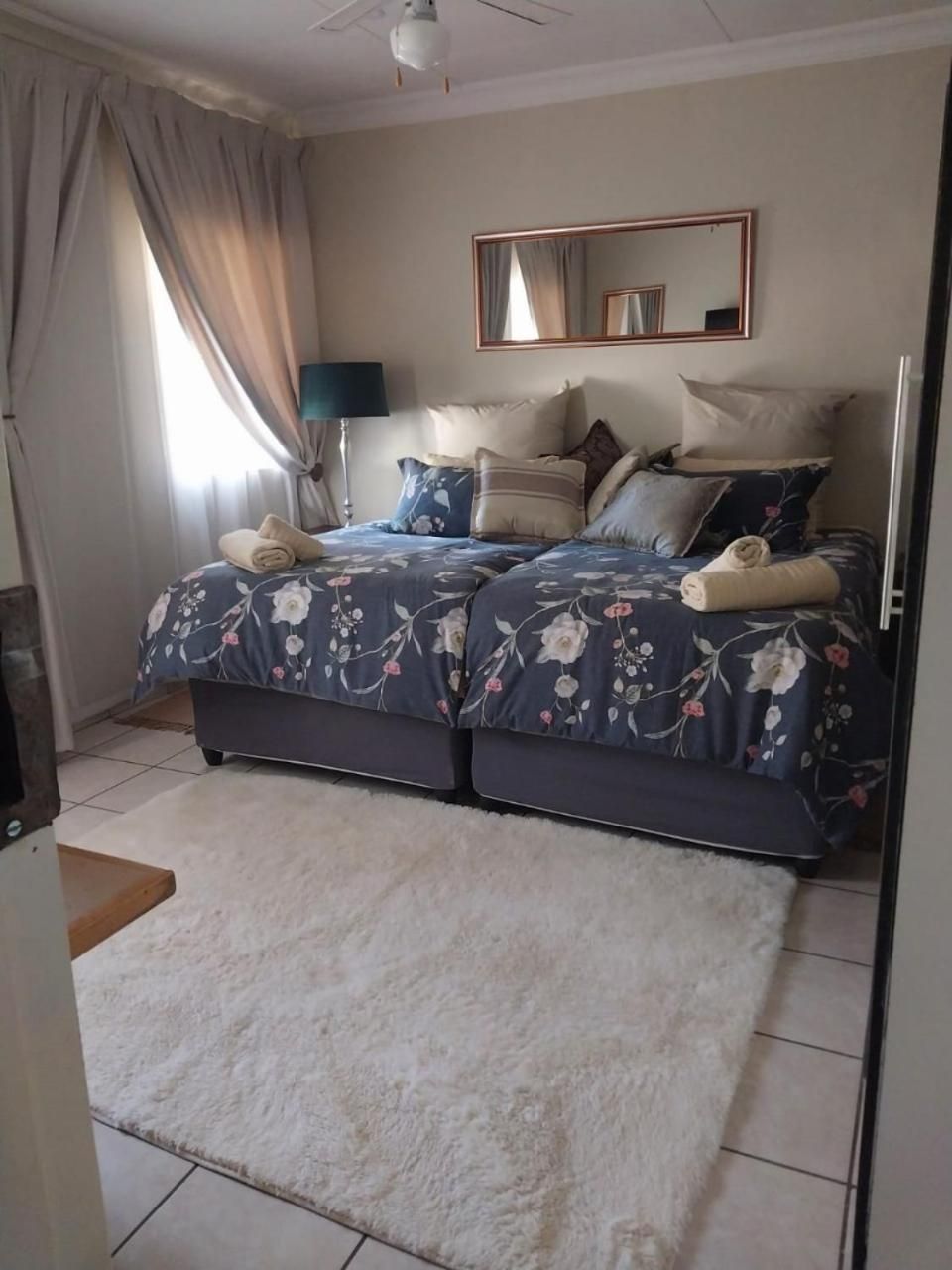 Double Room with Shared Bathroom