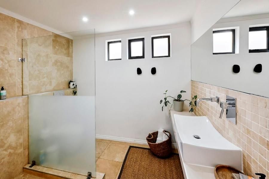One-Bedroom Standard Apartment