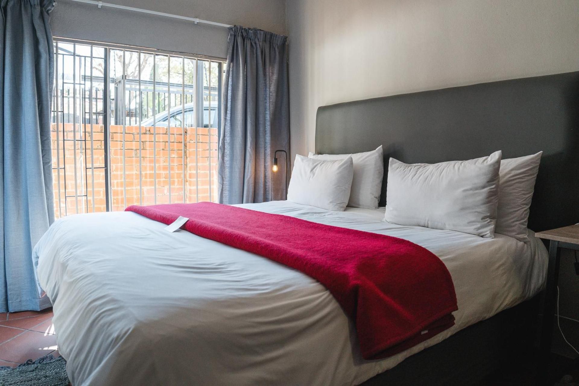 The Wild Peach-Menlyn Value Rooms