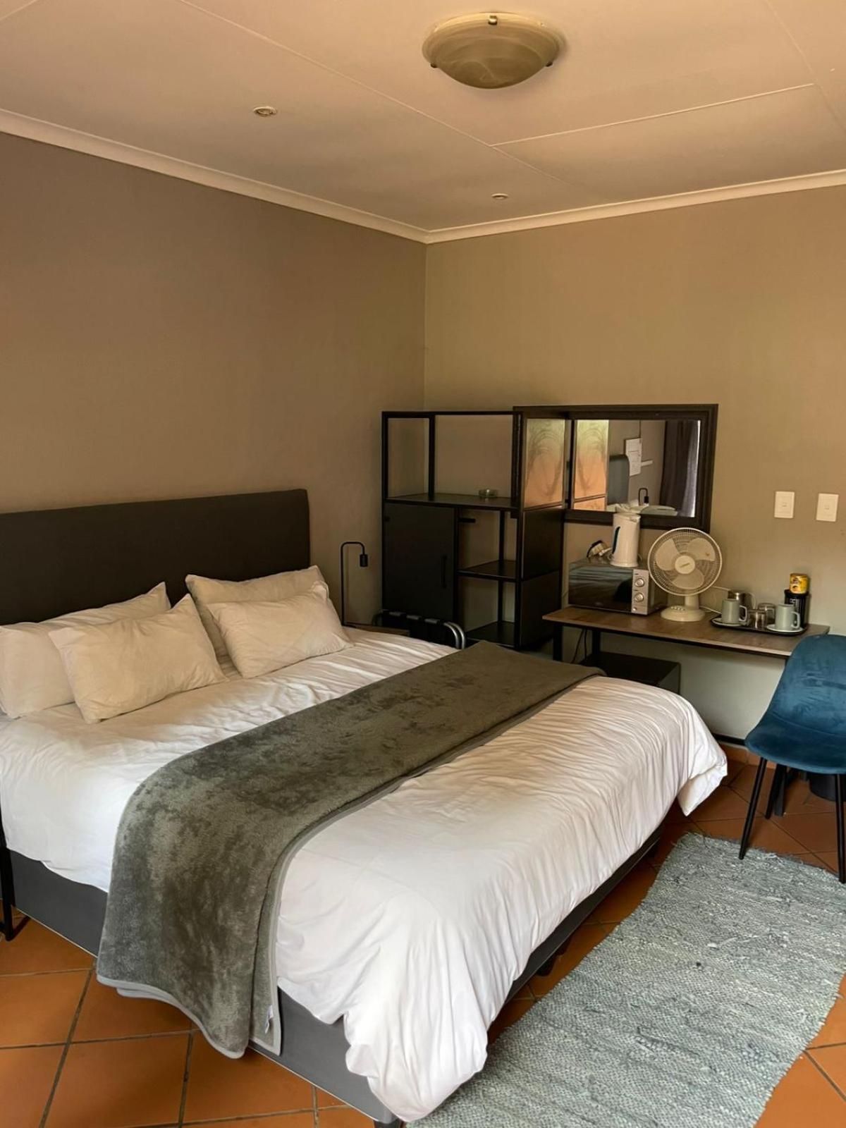 The Wild Peach-Menlyn Value Rooms 2