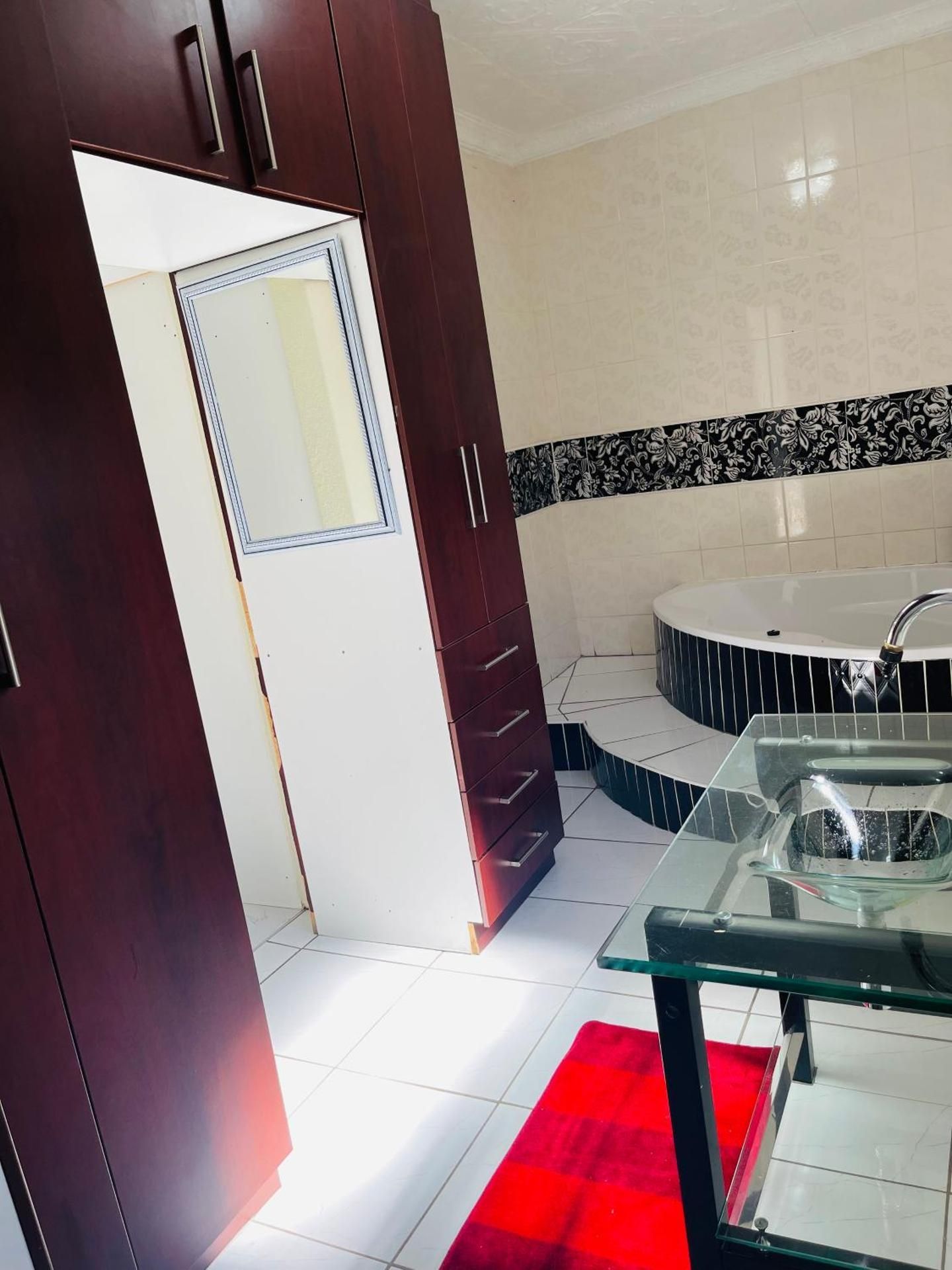 Bloom Guest House