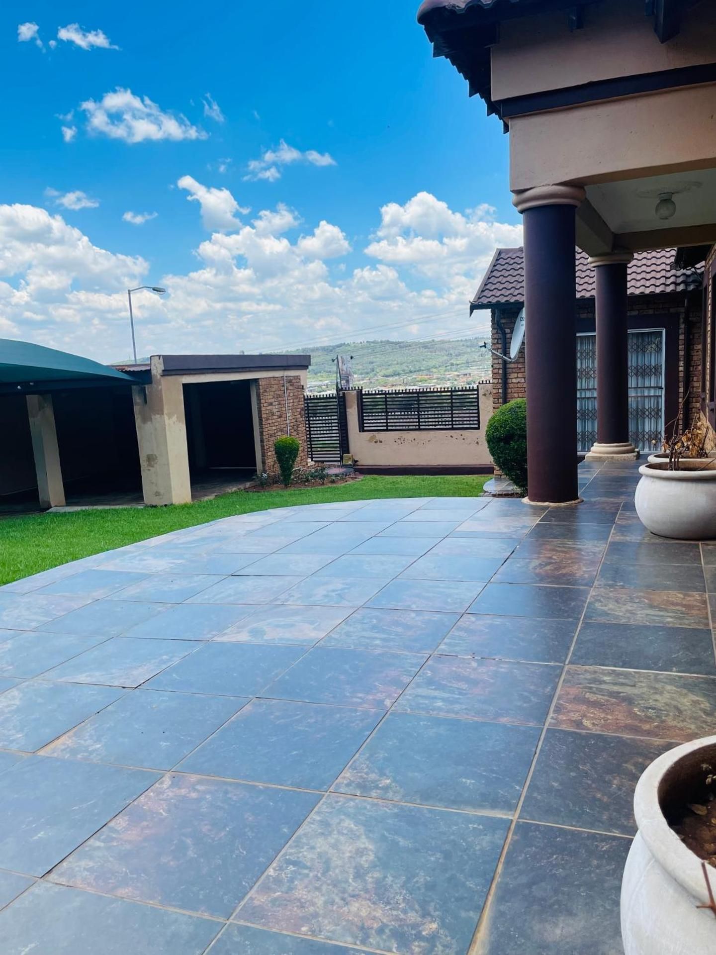 Bloom Guest House