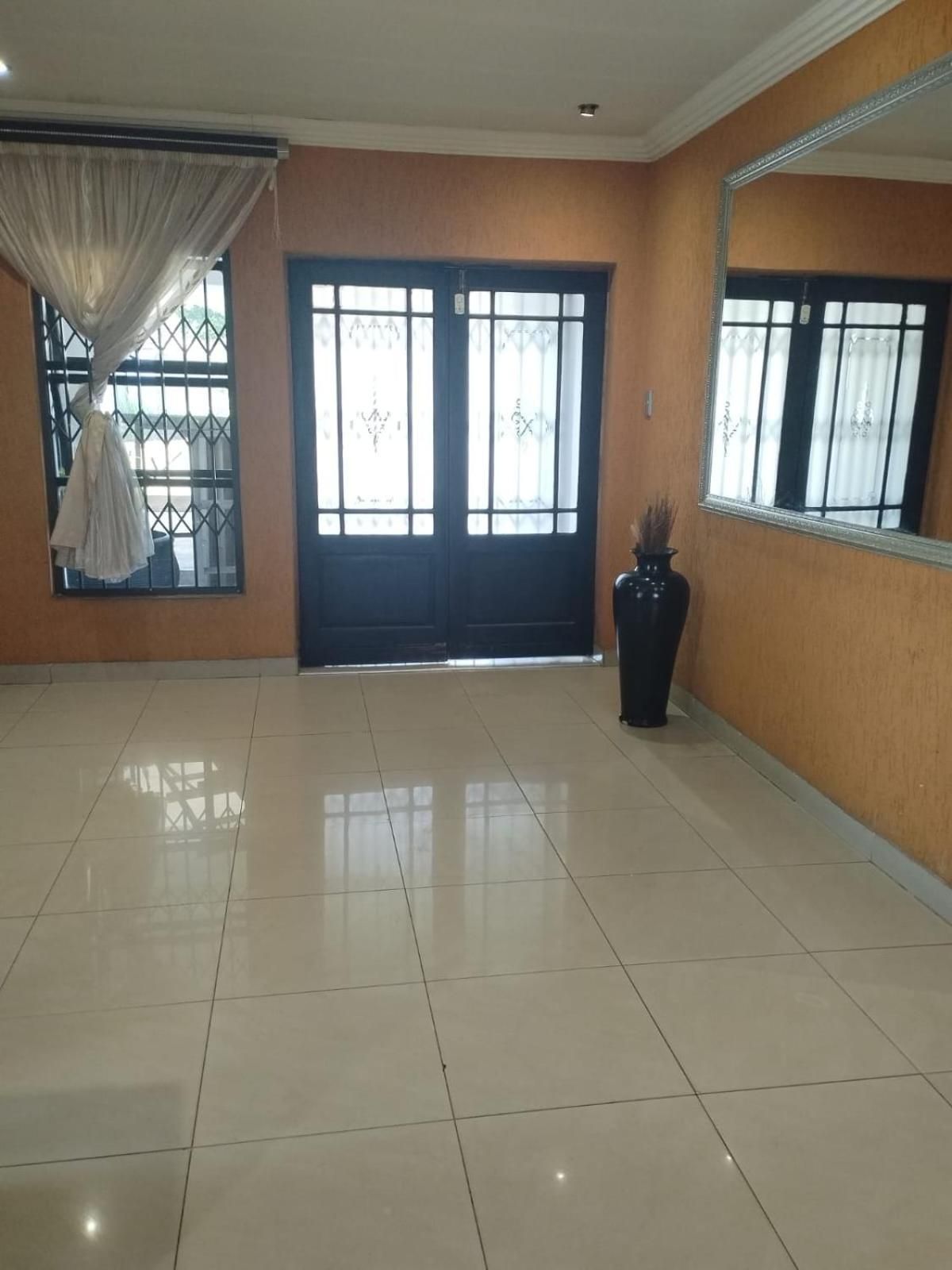 Queen Guest House