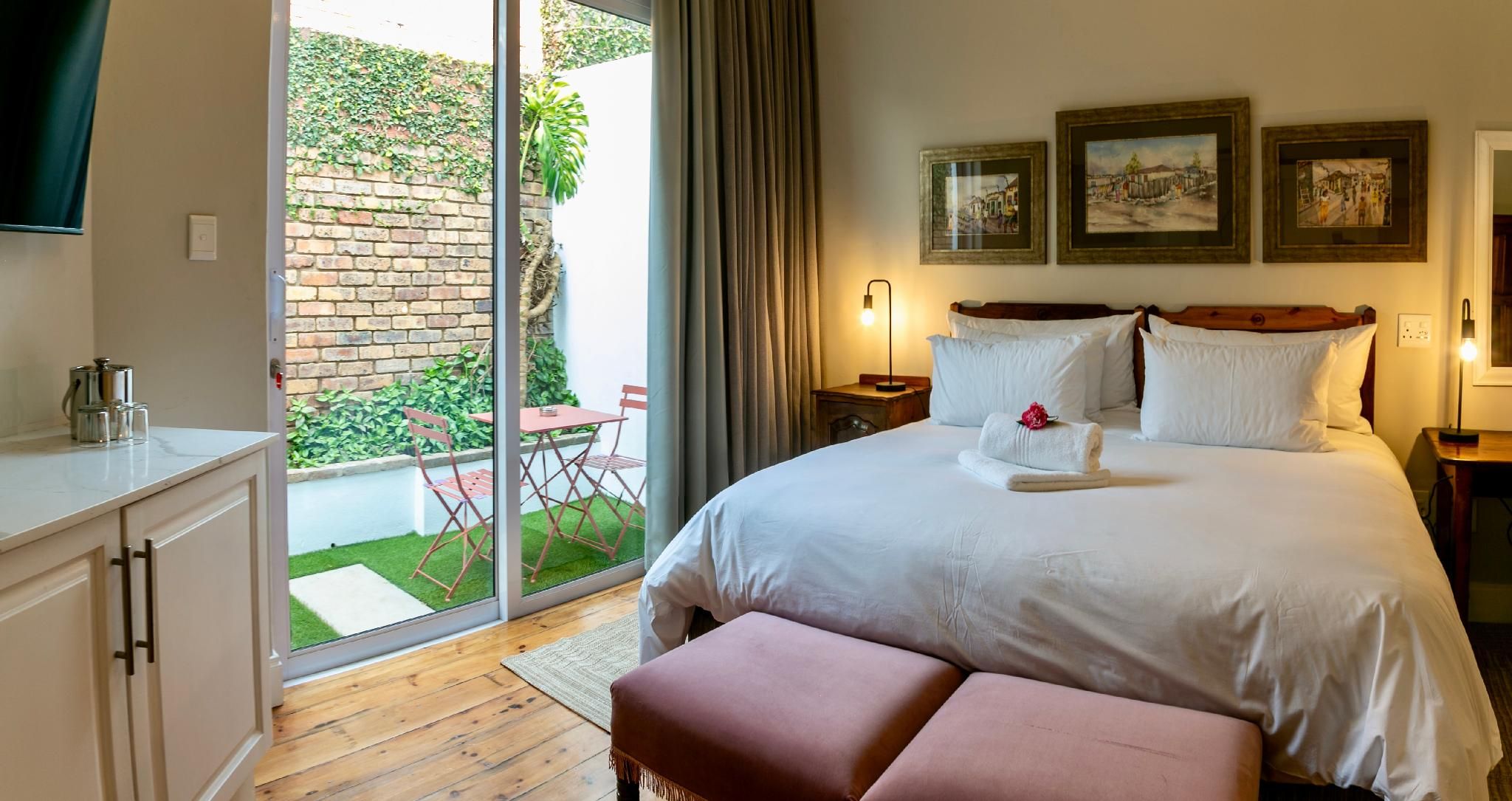 Executive Room