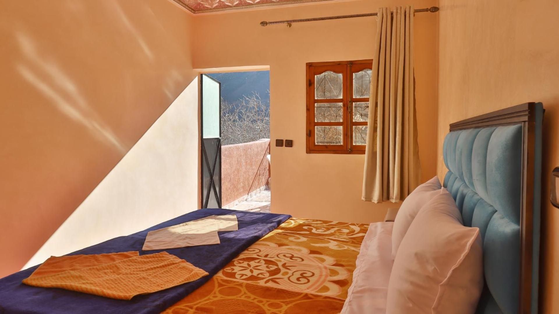 Double Room with Mountain View