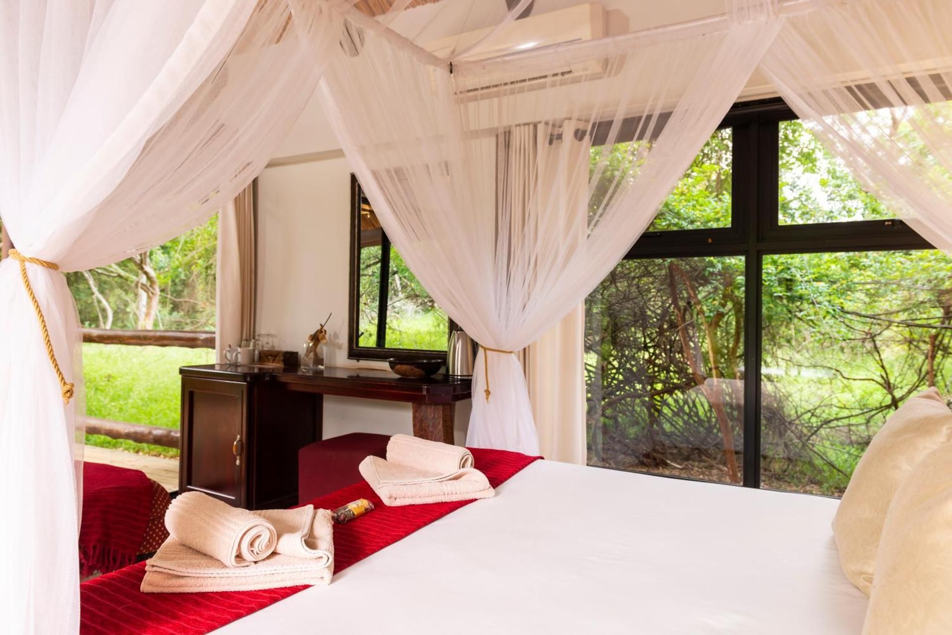 Double Room with Hot Tub