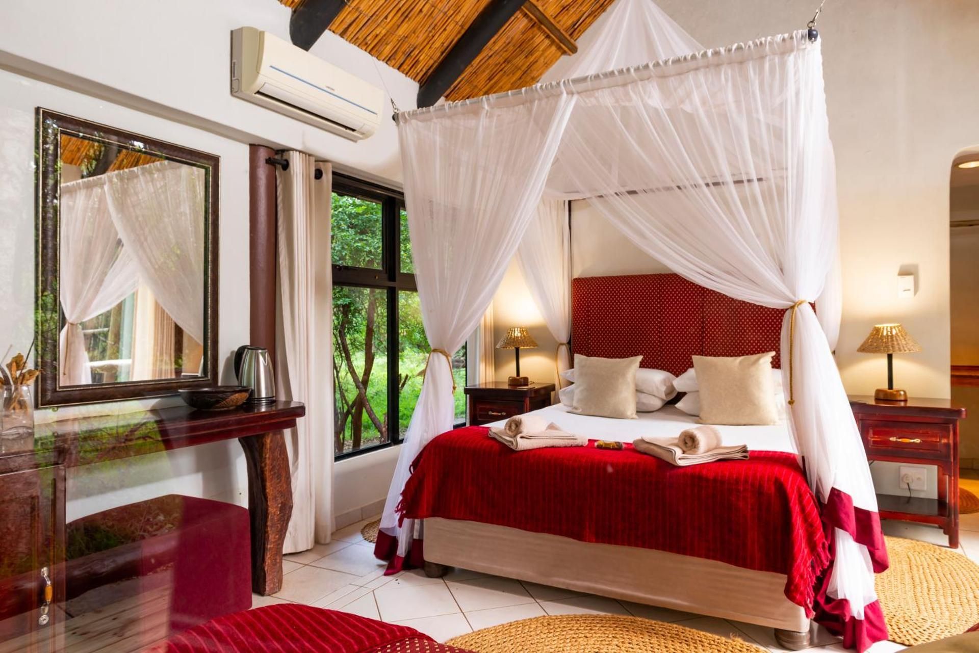 Double Room with Hot Tub
