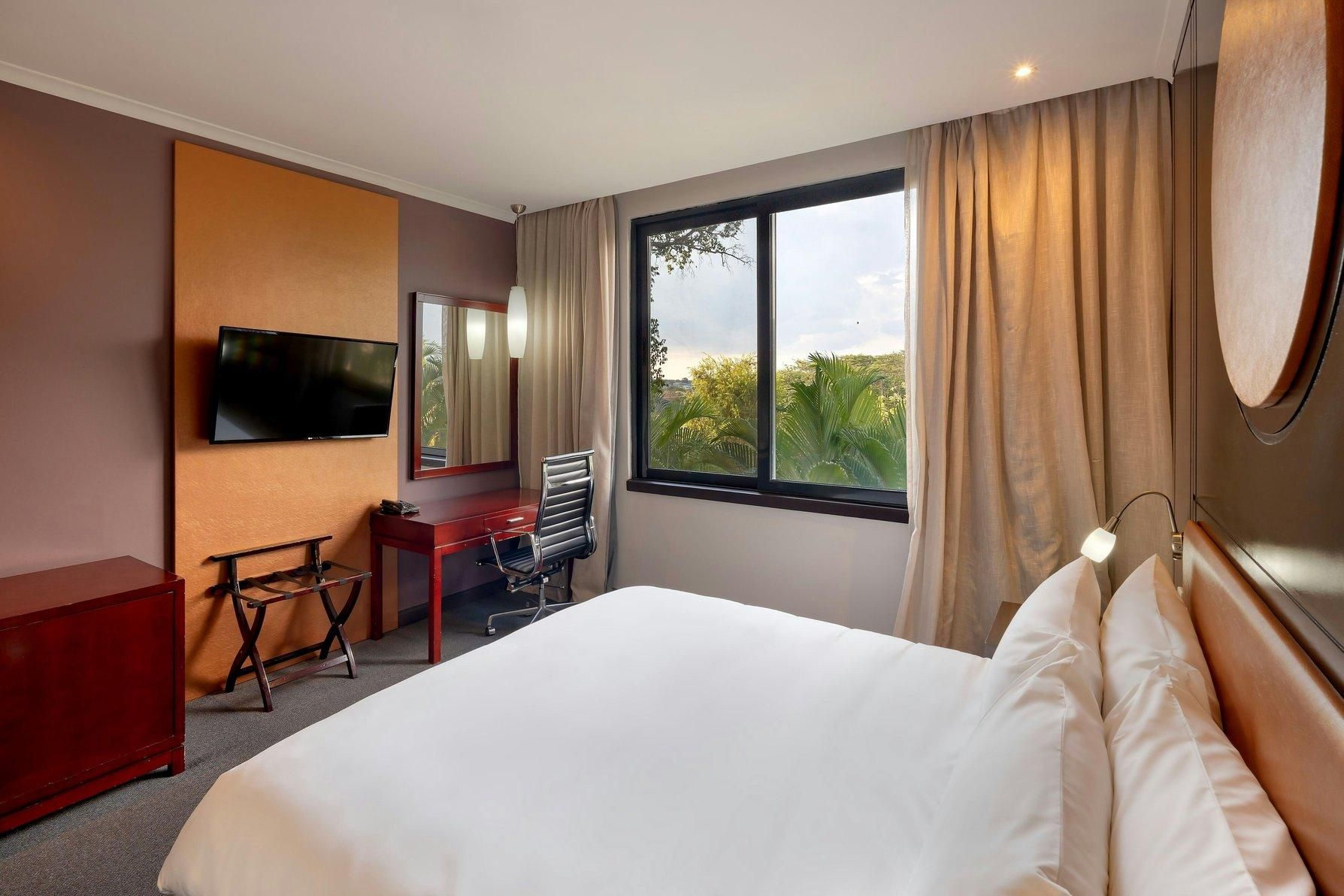 Protea Hotel Ndola Deluxe Guest Room, 1 King, Garden View 2