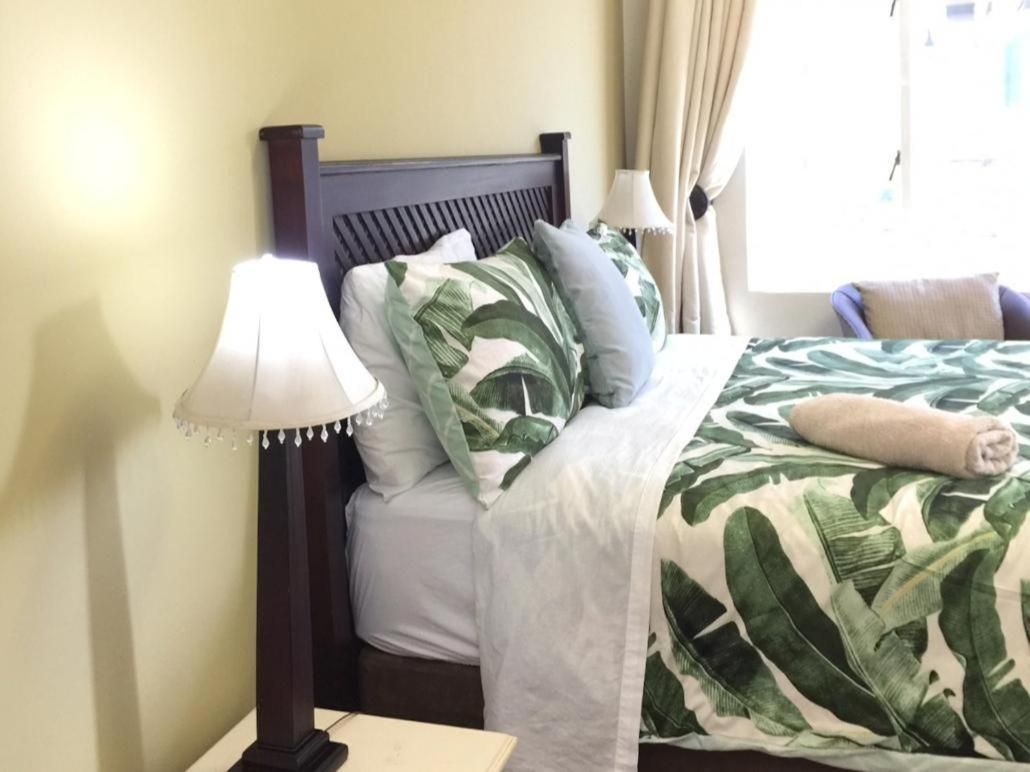 Classic Queen Room