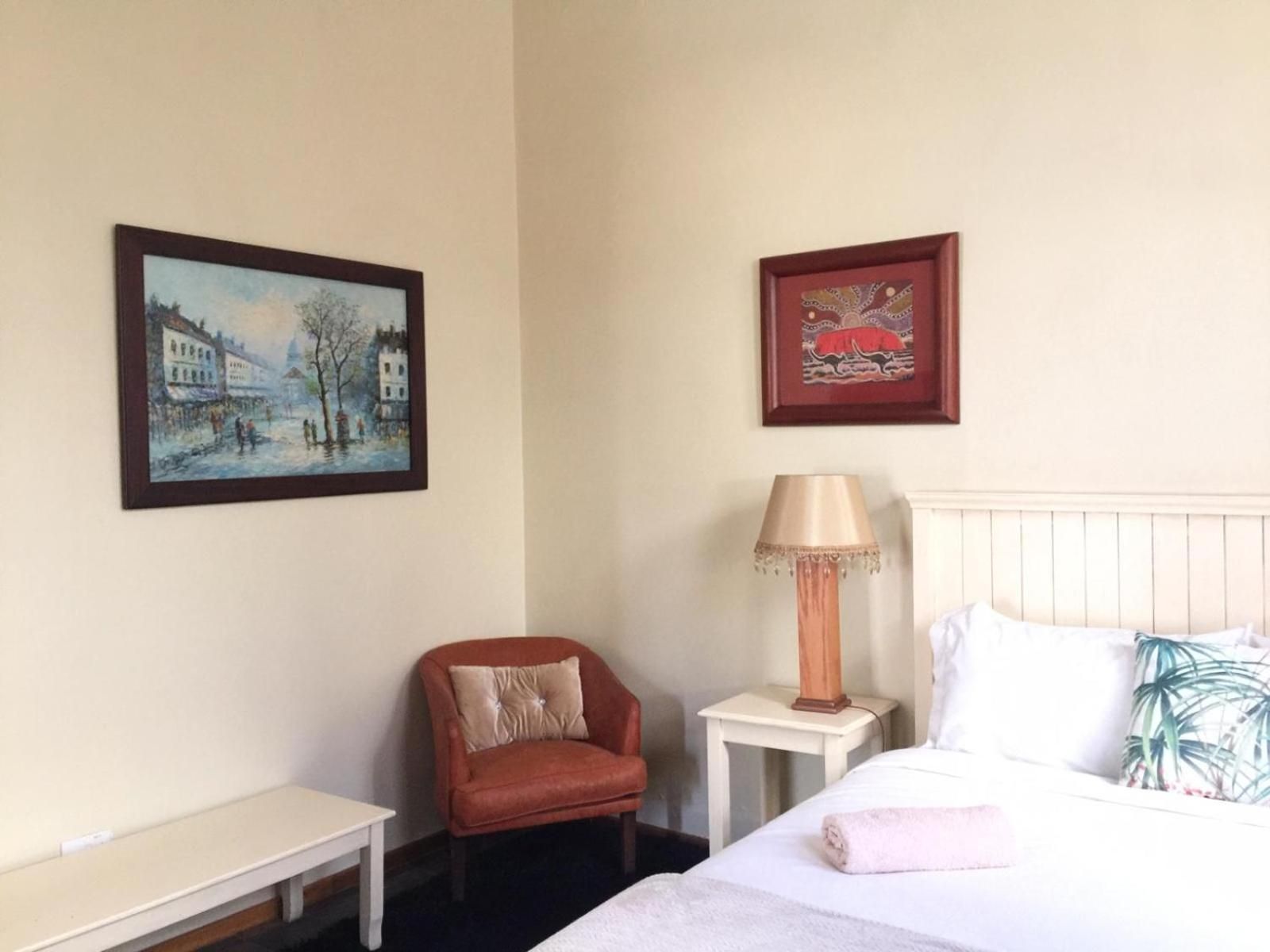 Comfort Queen Room