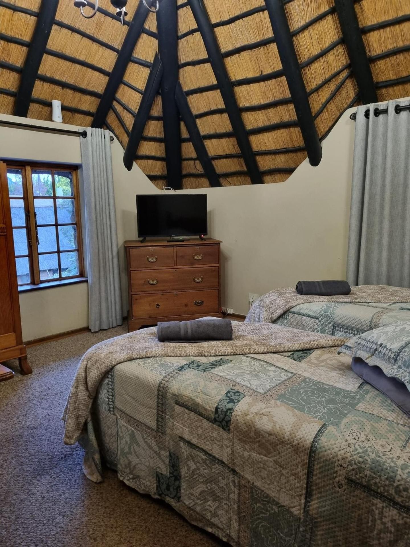 Twin Room with Bathroom
