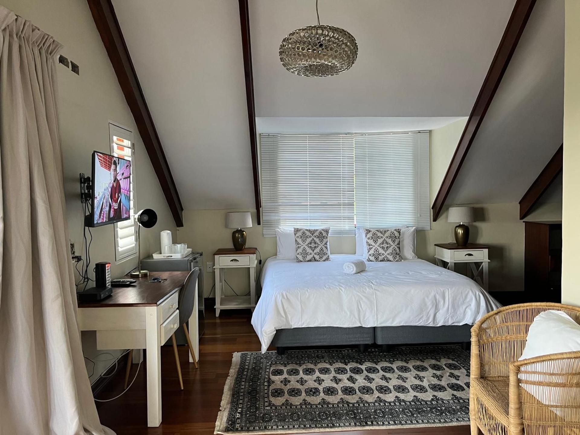 Deluxe Double or Twin Room with Balcony