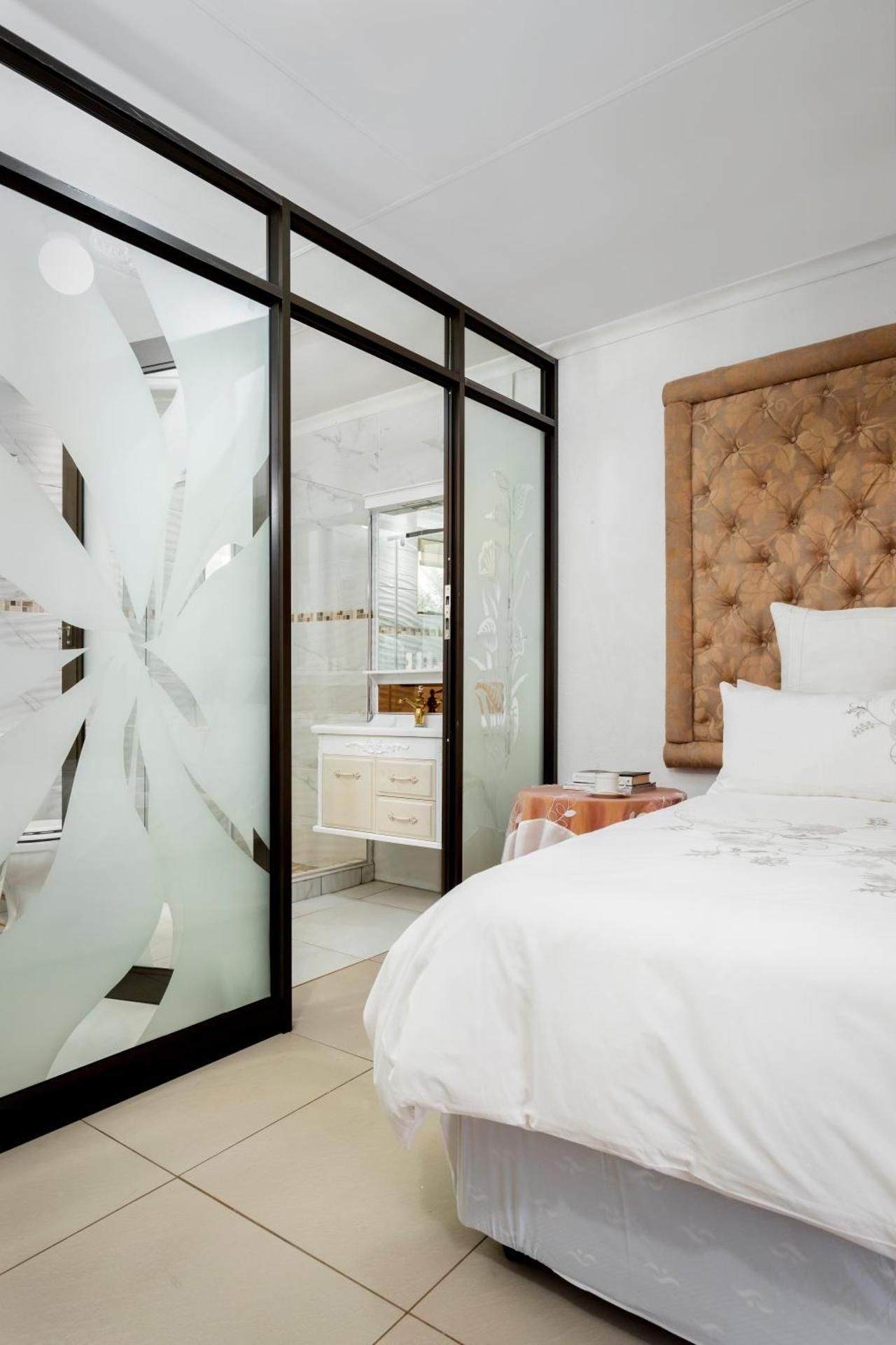 Deluxe Double Room with Shower