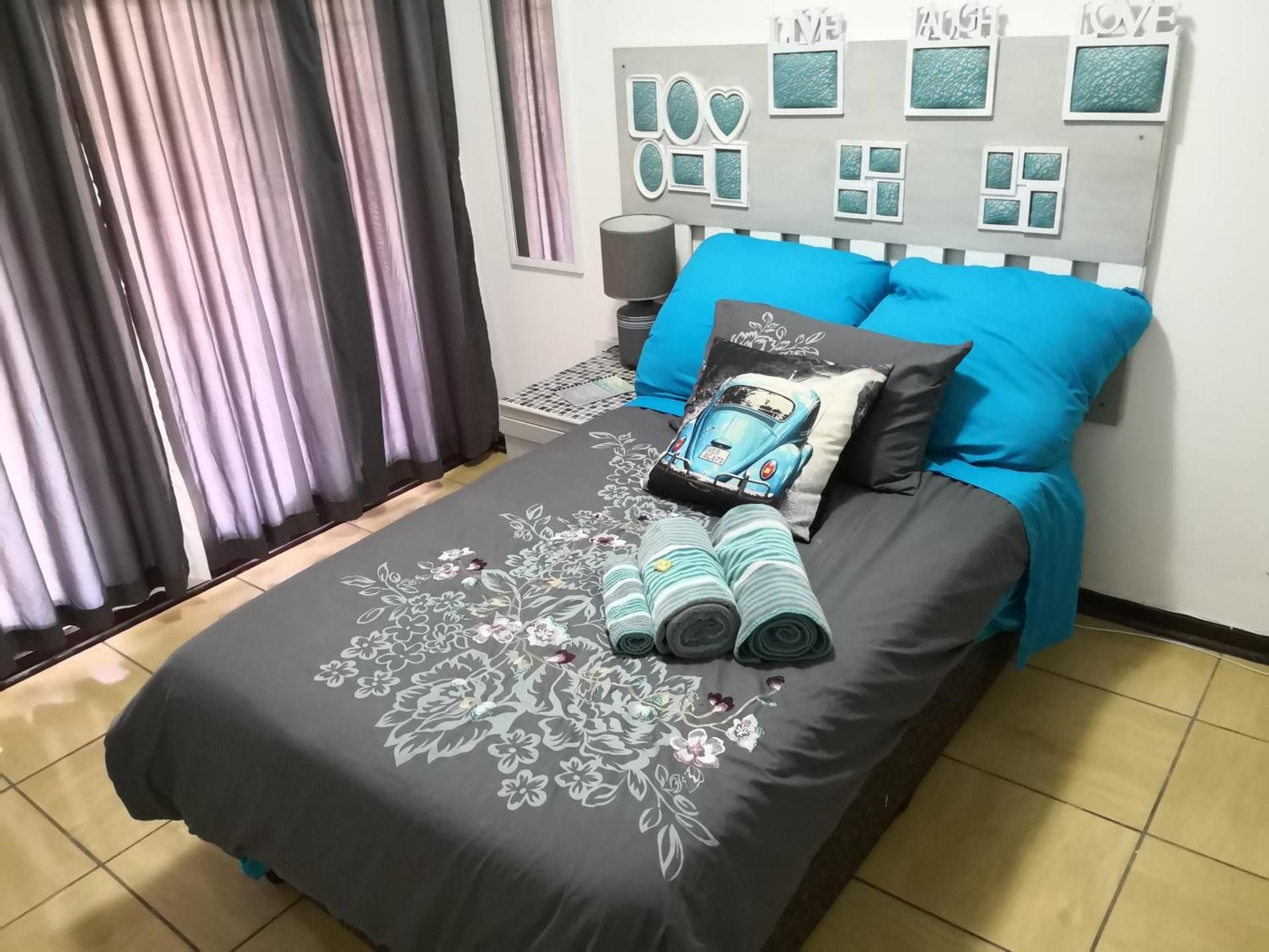 Single Room with Shared Bathroom