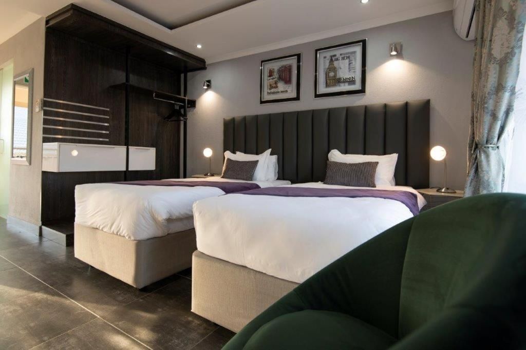 Superior Twin Room