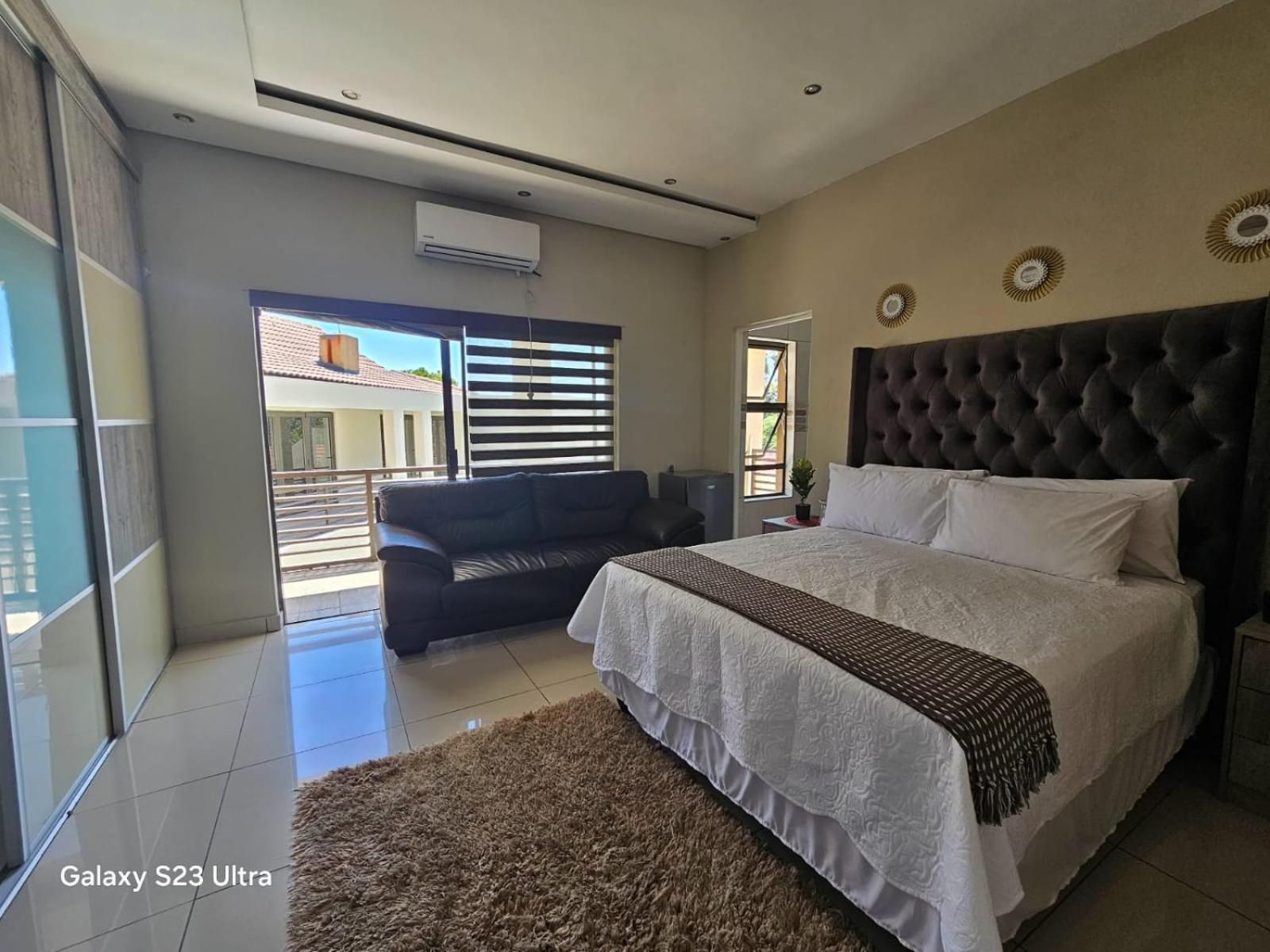 Superior Double or Twin Room with Pool View