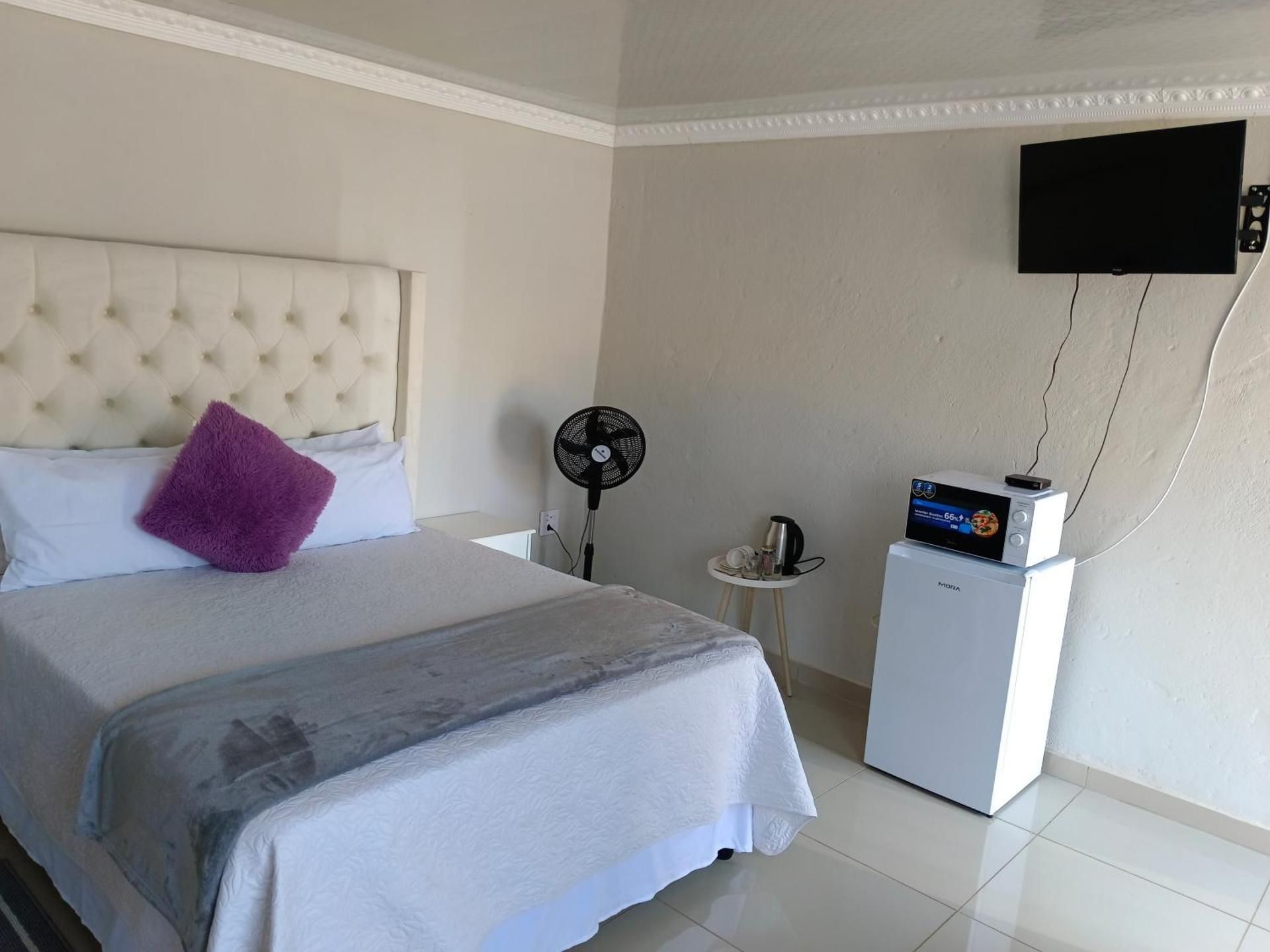 Deluxe Double Room with Shower