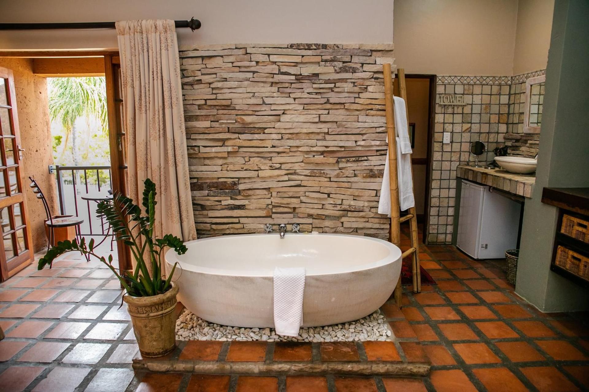 Deluxe King Room with Balcony