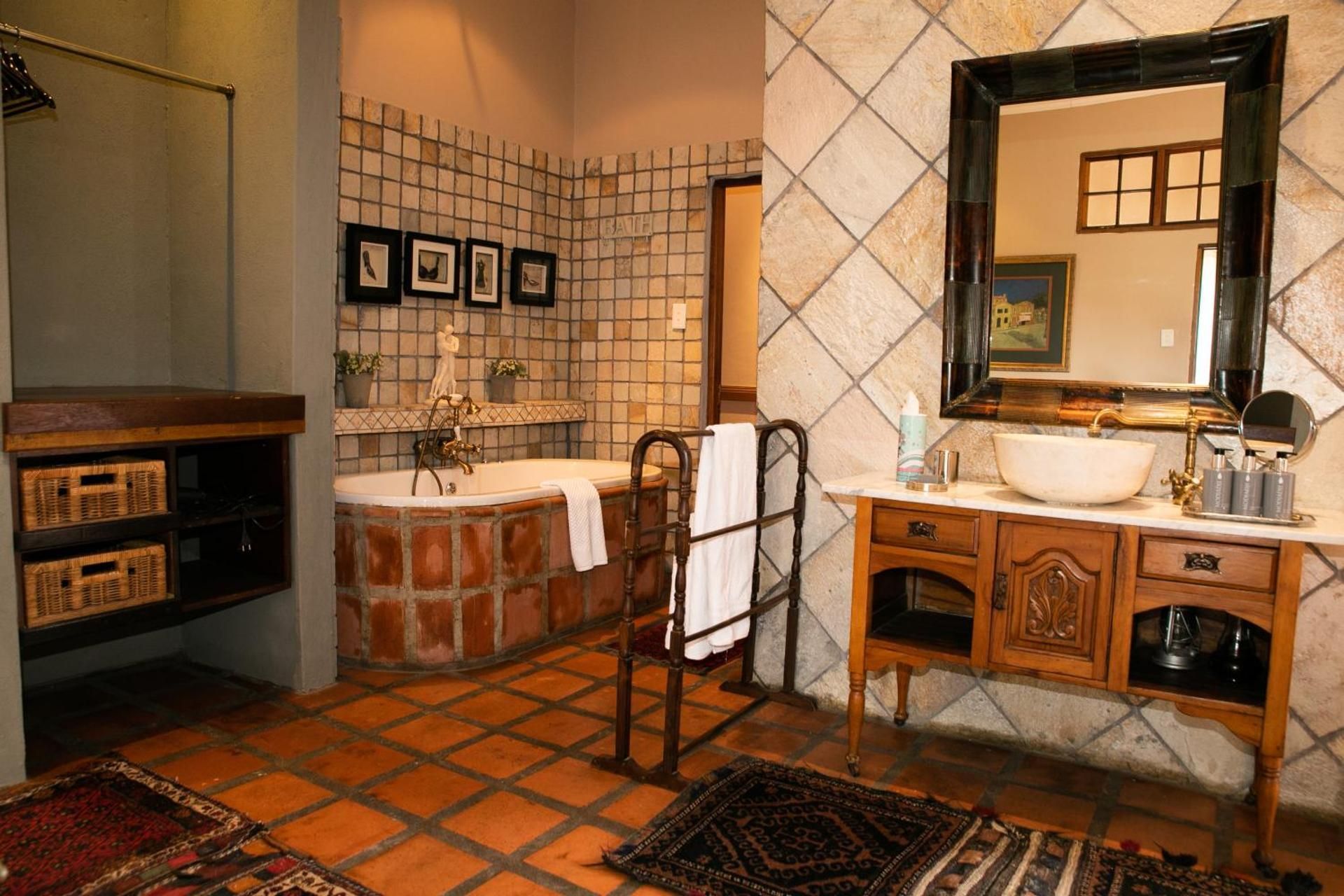 Superior Suite with Spa Bath