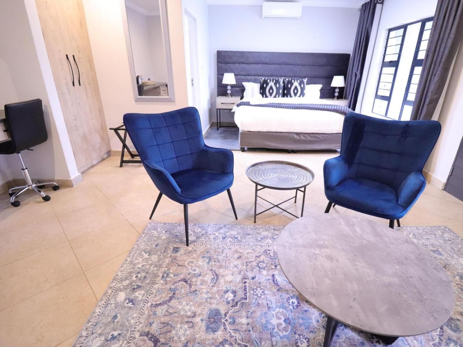 Superior King Room