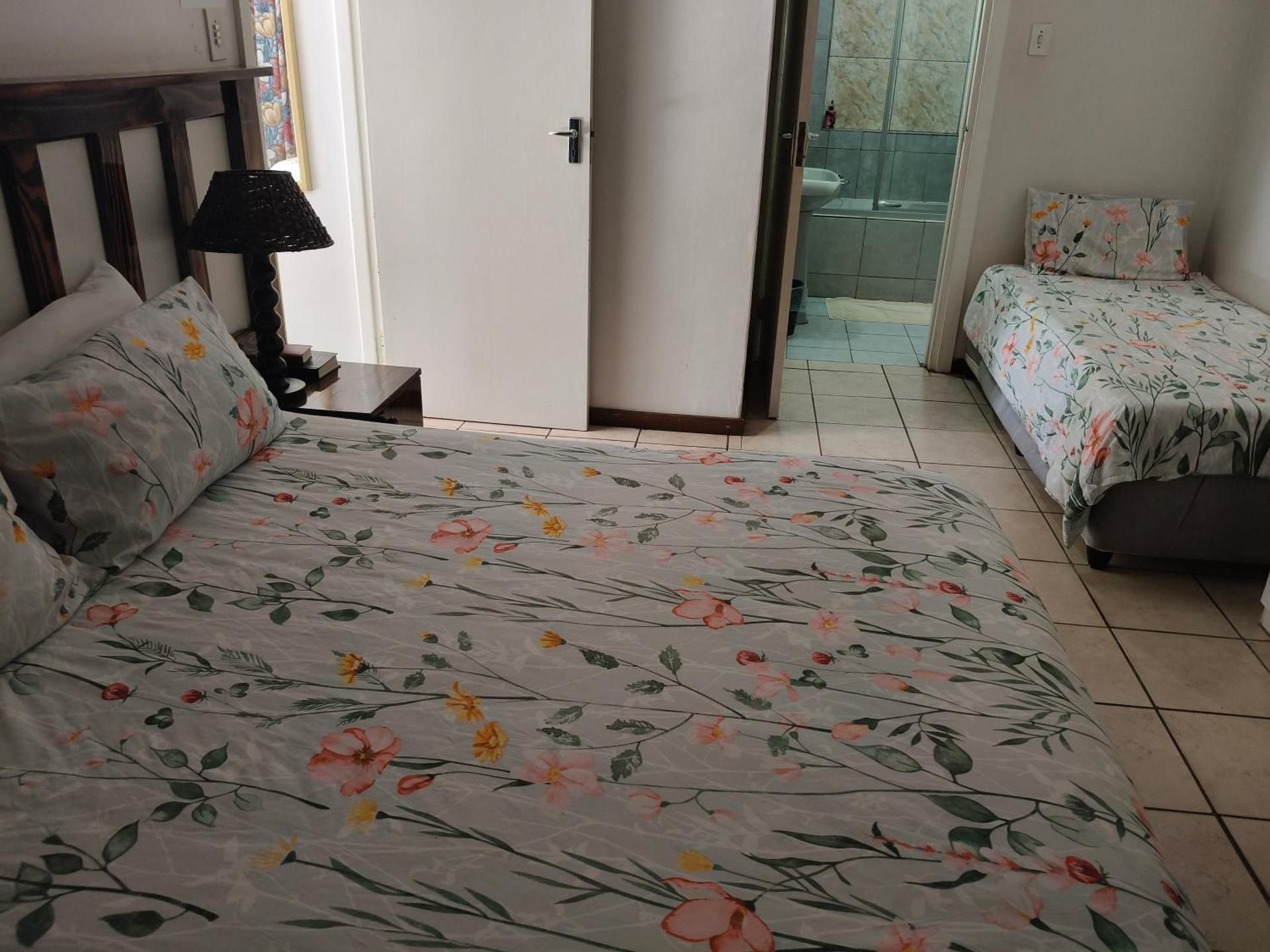 Family Room (5 Adults)