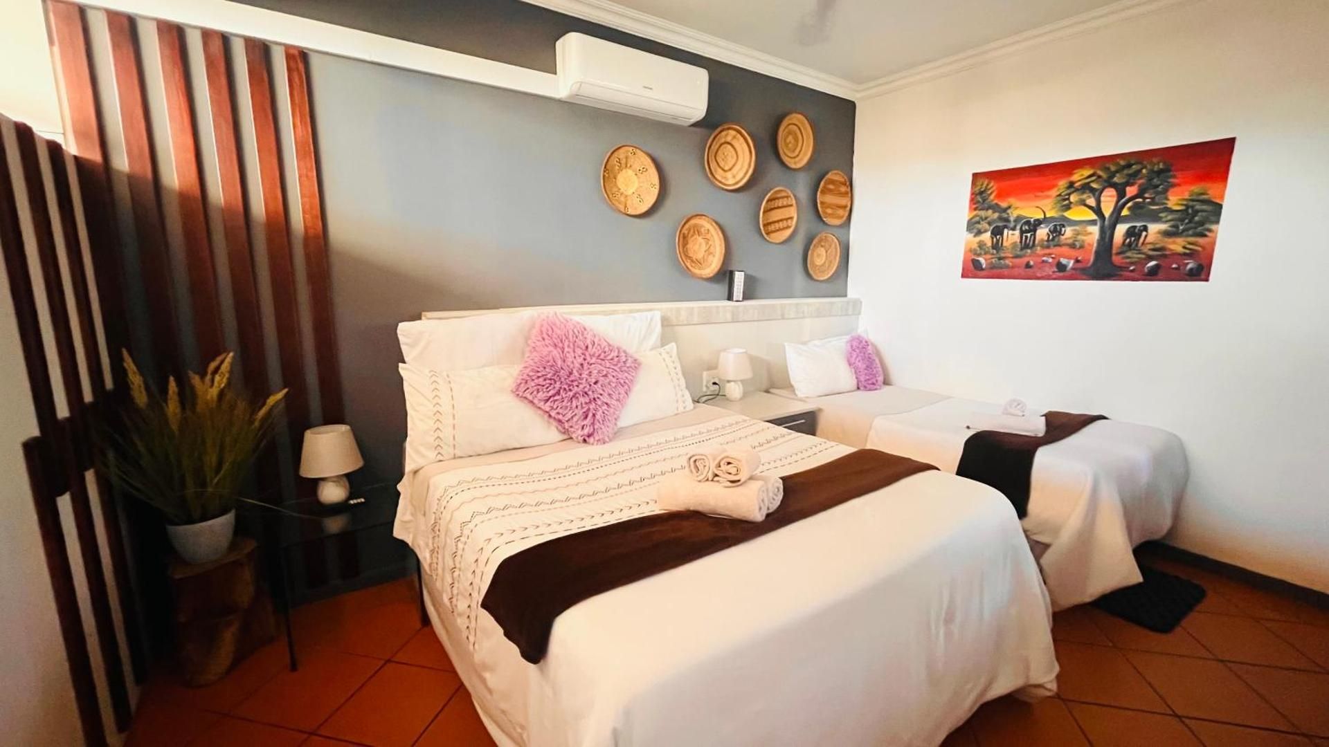 Triple Room with Private Bathroom