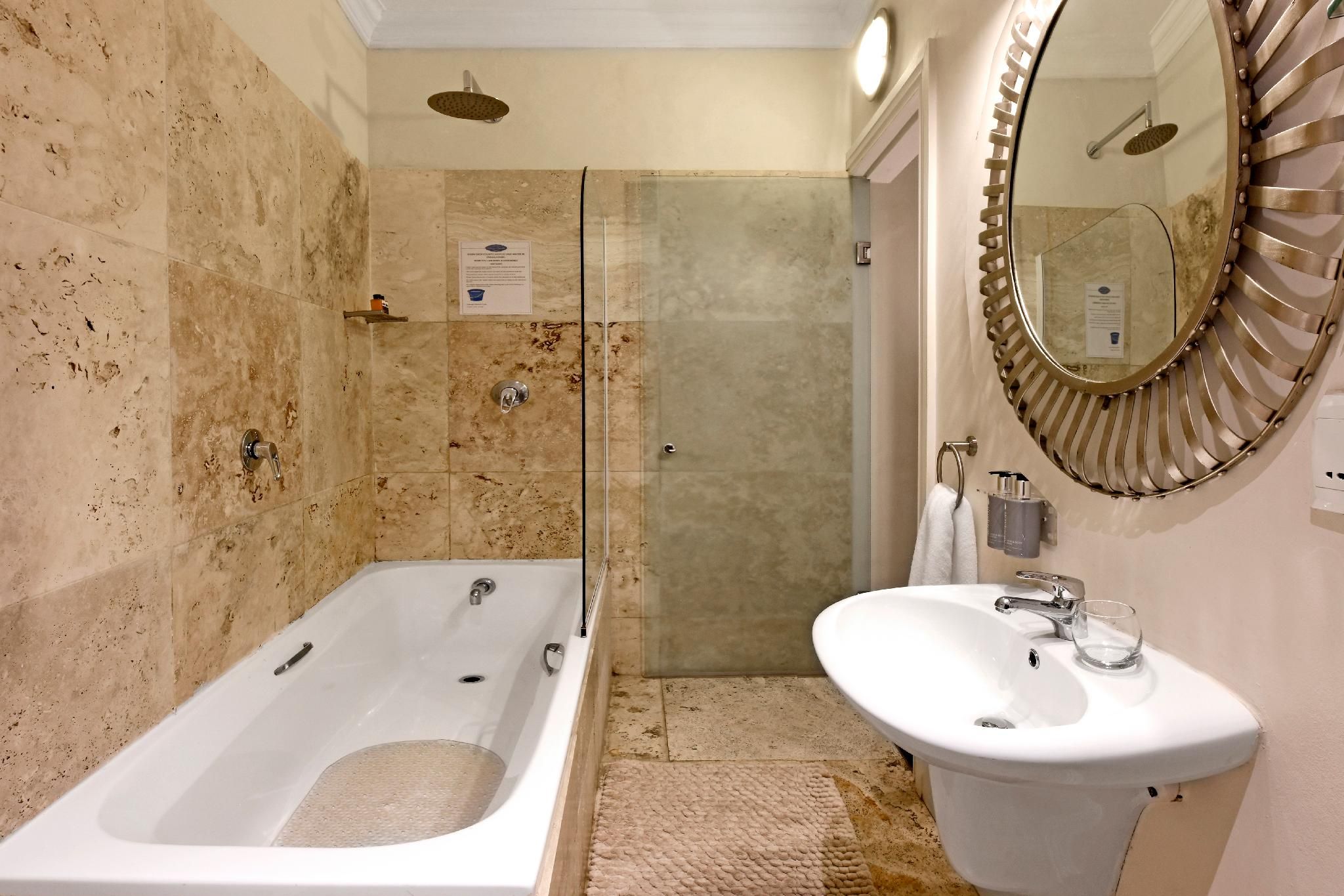 1-Bedroom Apartment