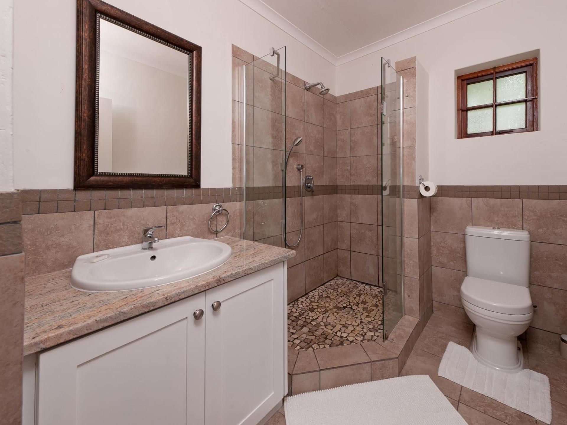 Two Bedroom Cottage with Shower
