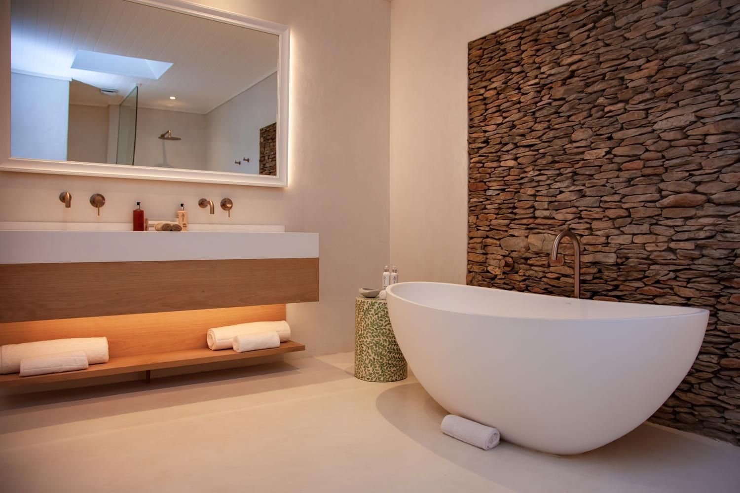 Manor House Deluxe Suite