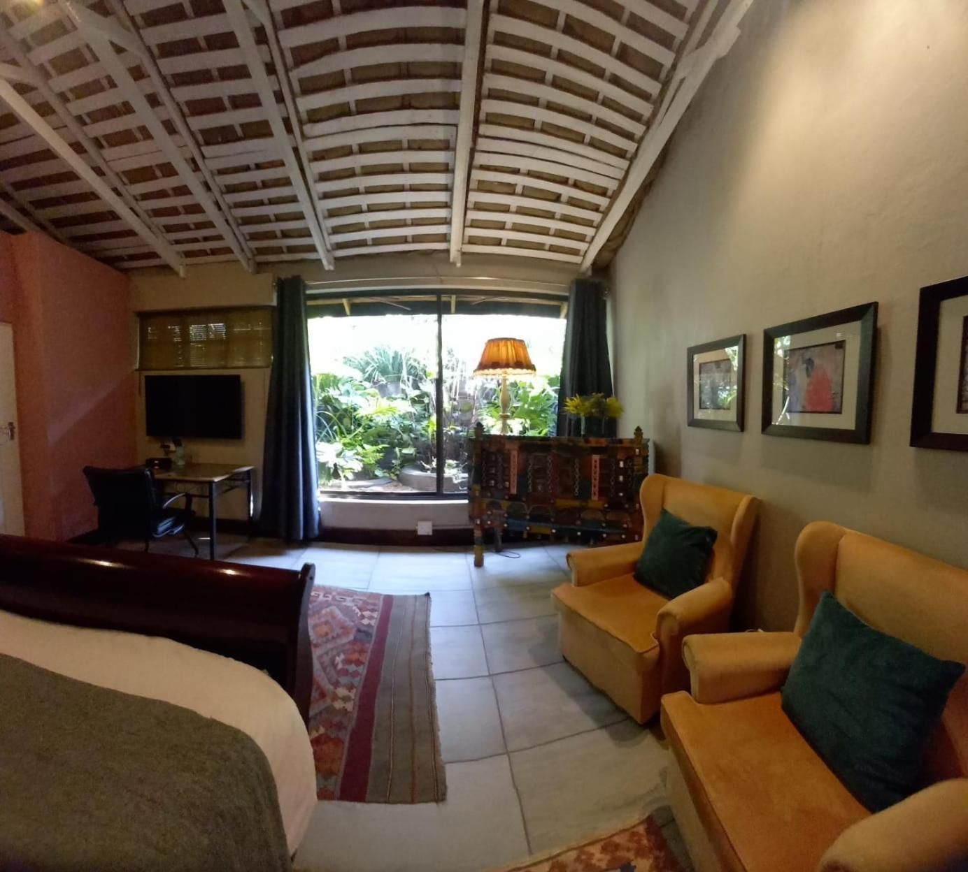 Premium Queen Room