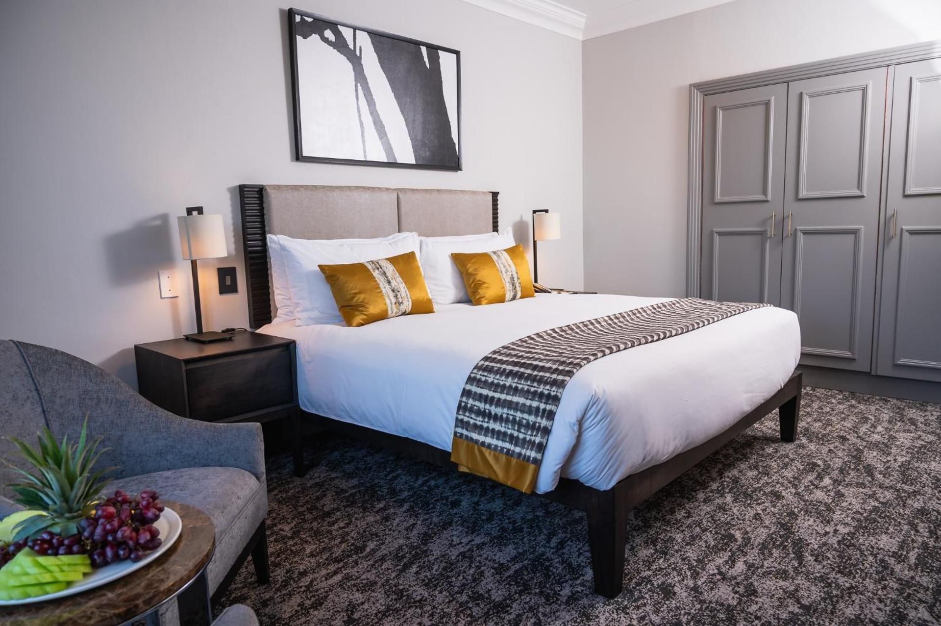 Golden Horse Hotel Standard Queen Room 2