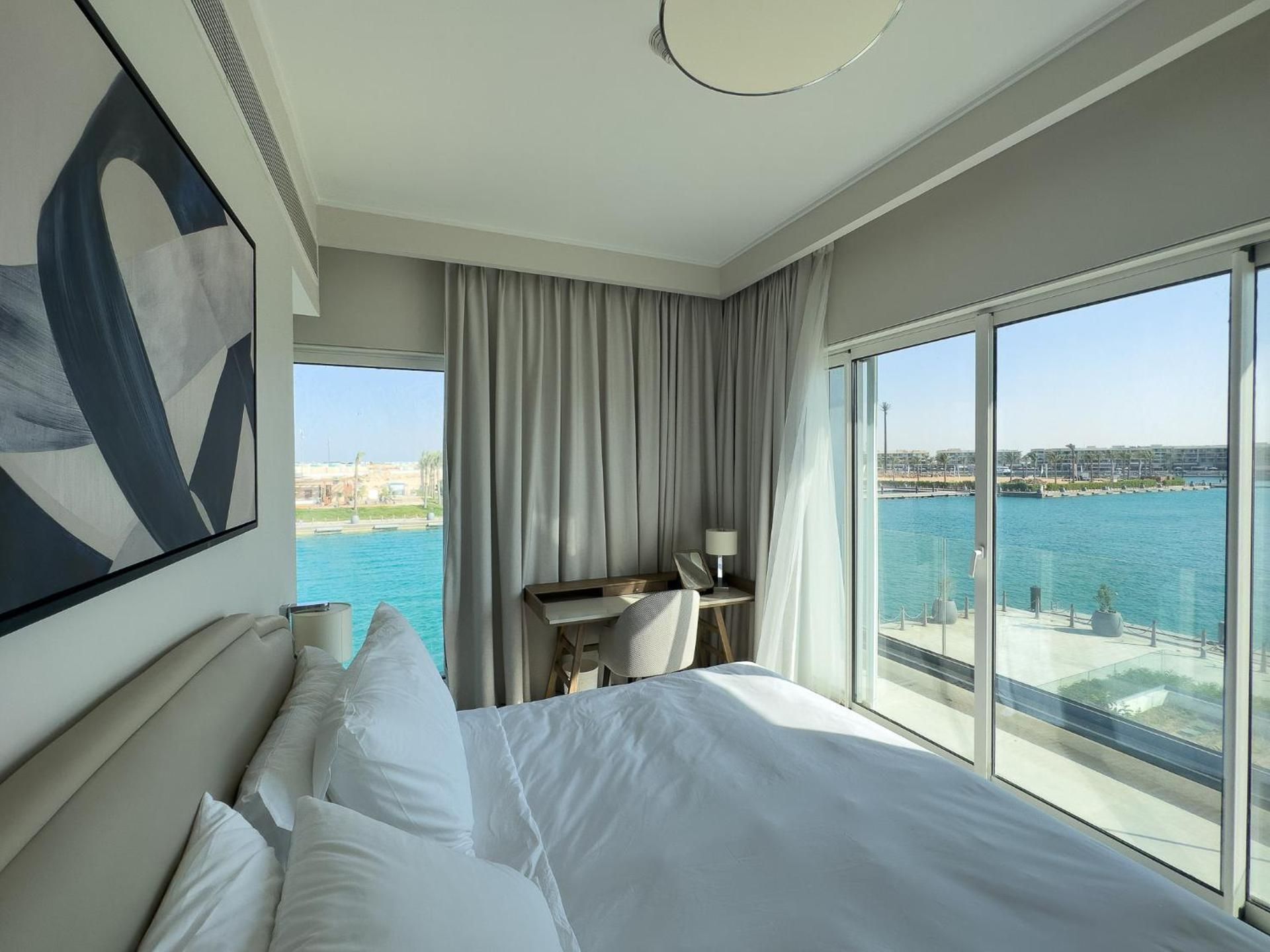 Apartment with View and Balcony
