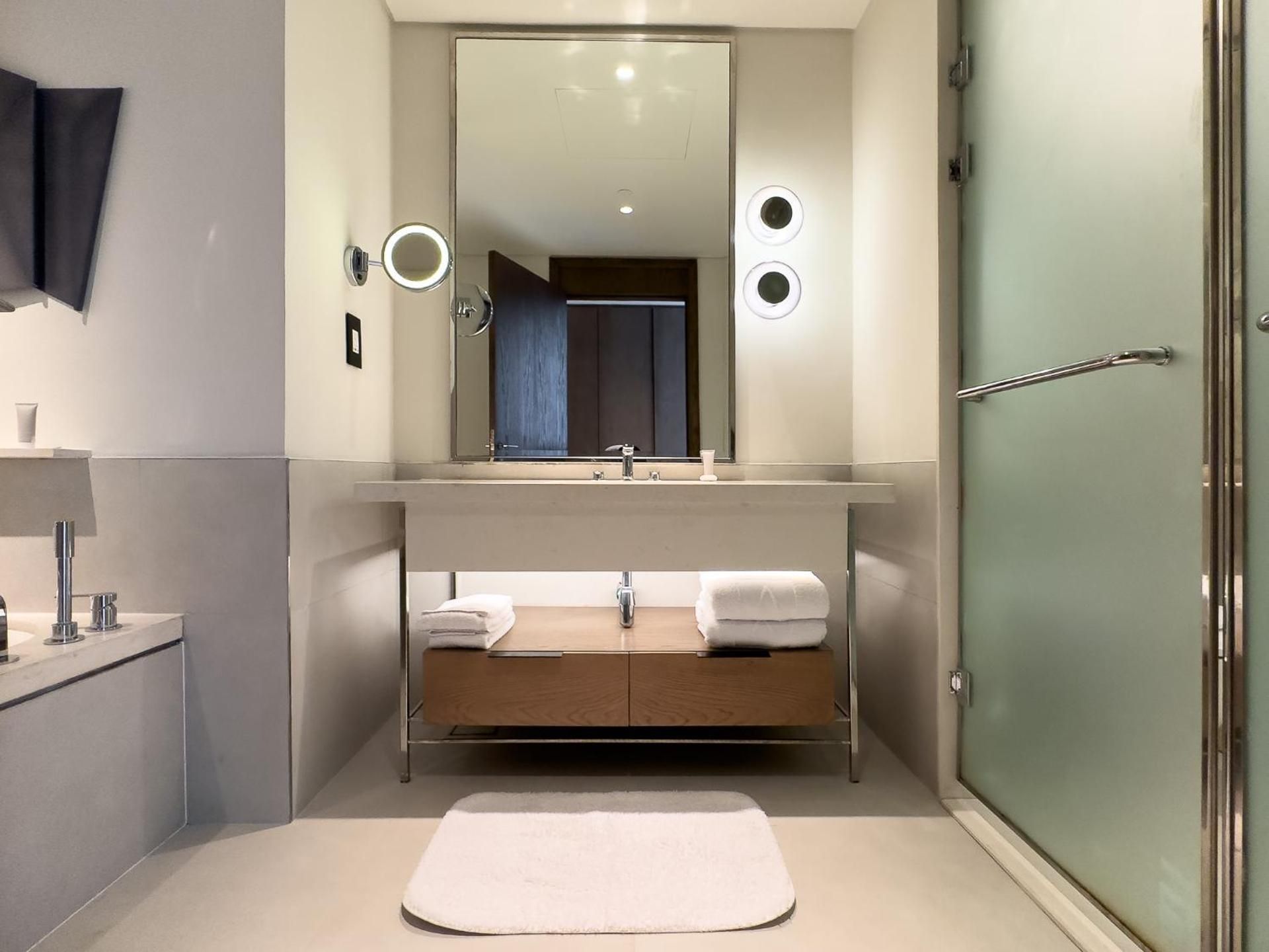 Three-Bedroom Apartment Suite