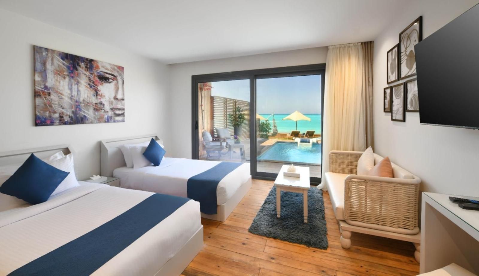 Deluxe Double or Twin Room with Sea View