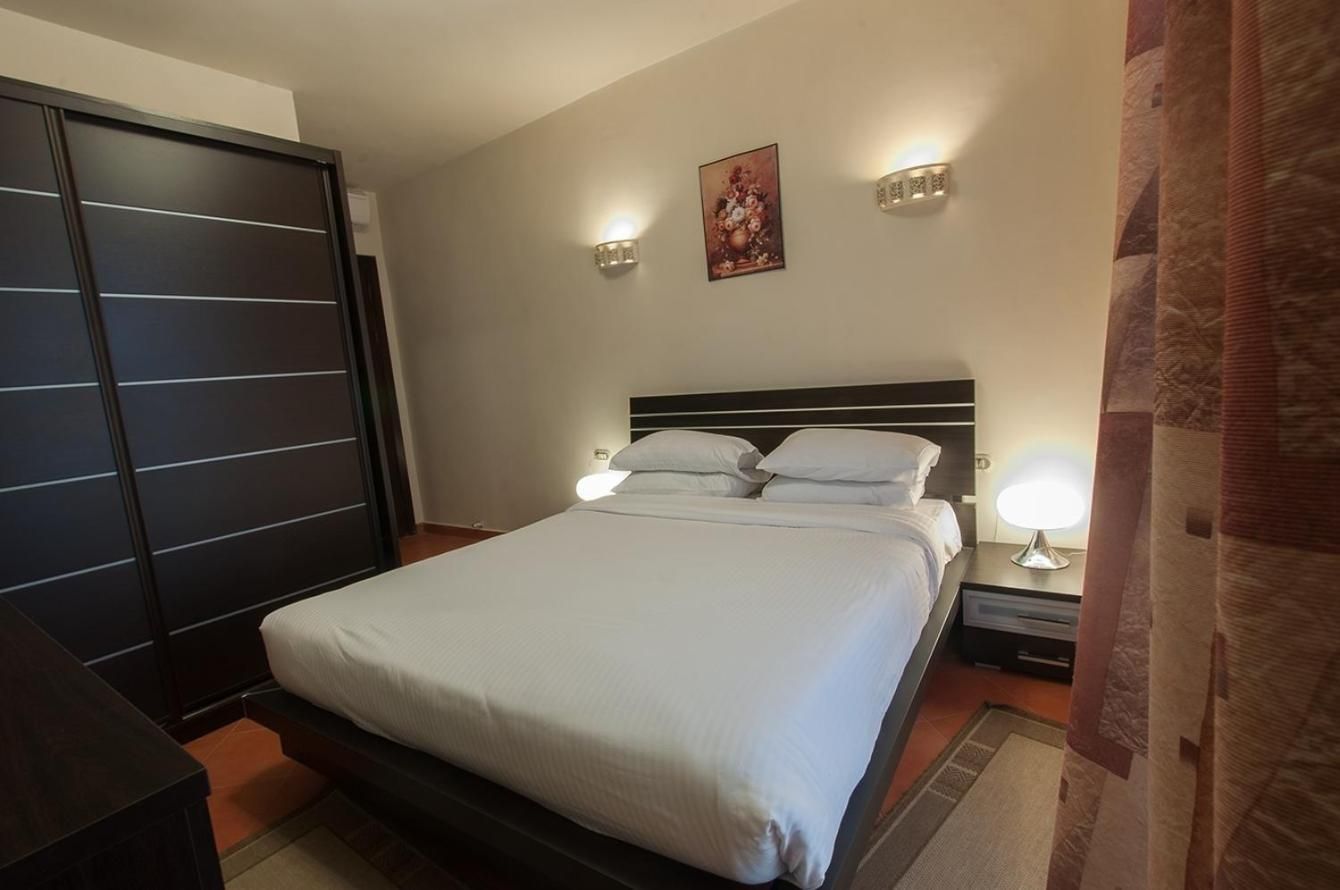 Standard Two-Bedroom Apartment with Golf Course View