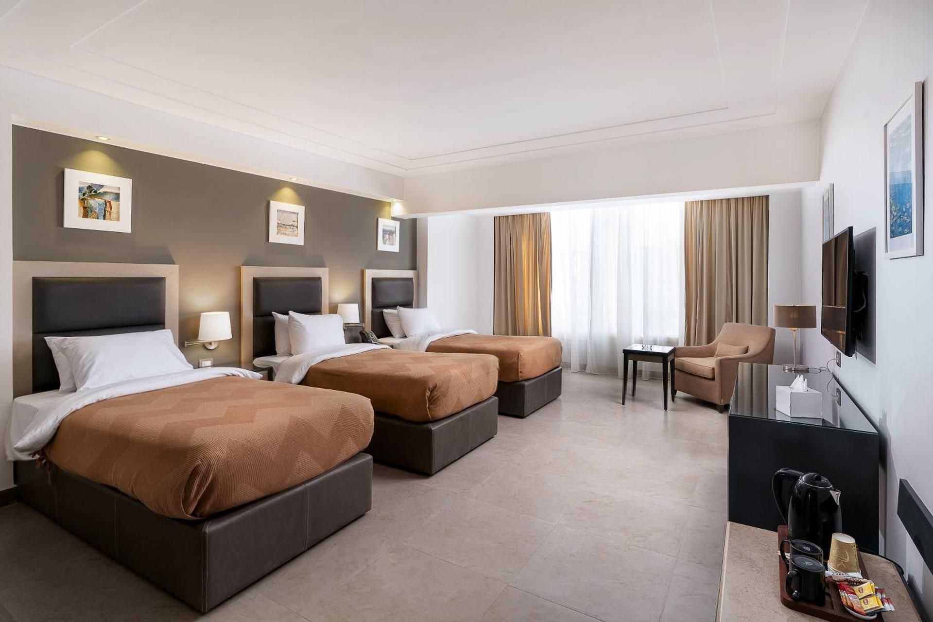 Deluxe Triple Room
