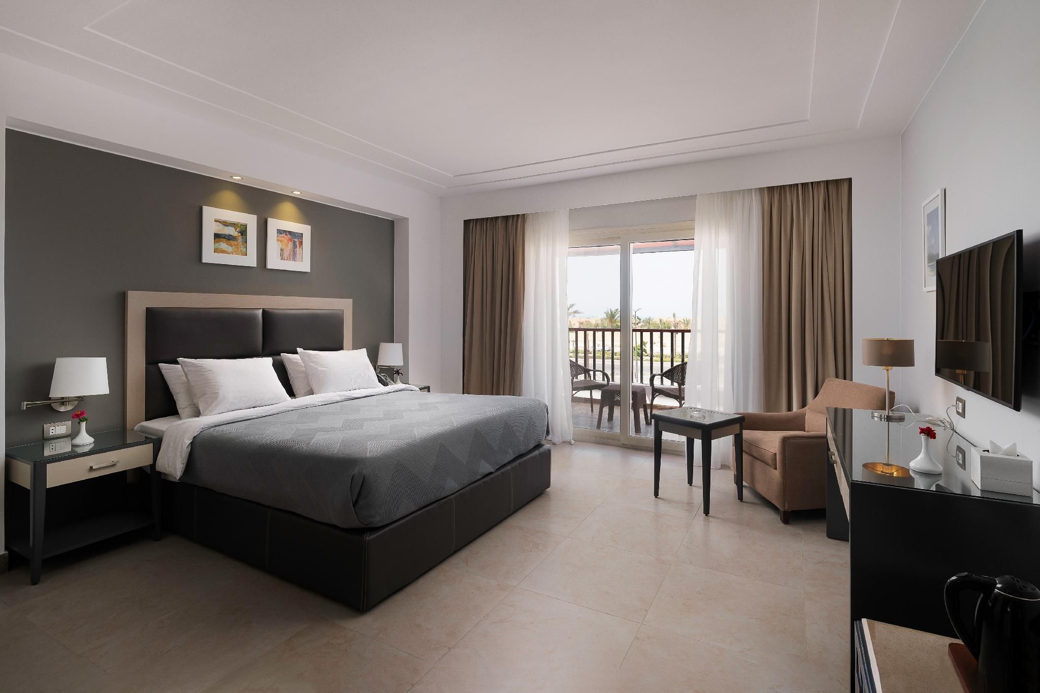 Deluxe Family Room – Egyptians and Residents Special Rate