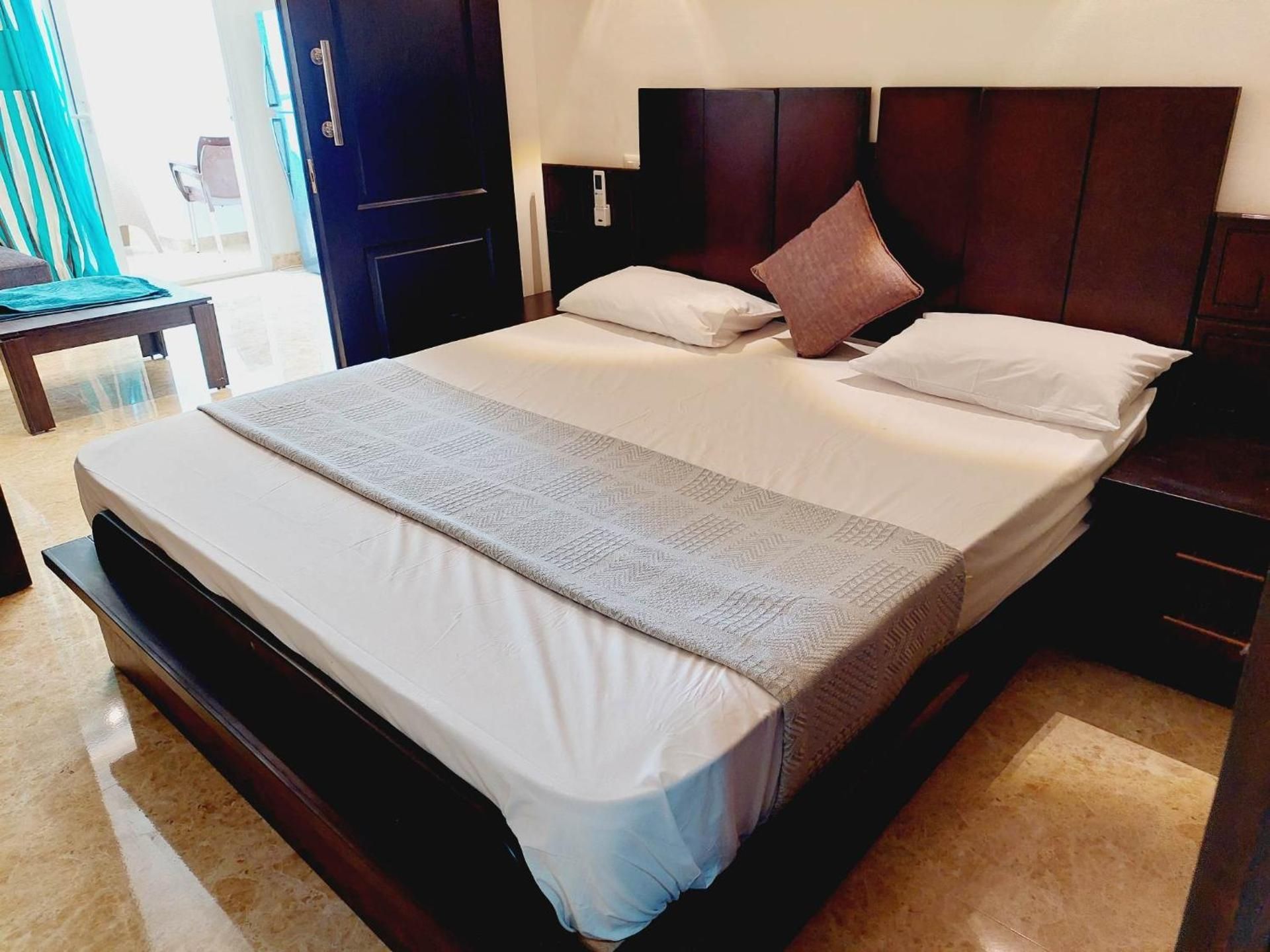Two-Bedroom Apartment with Sea View