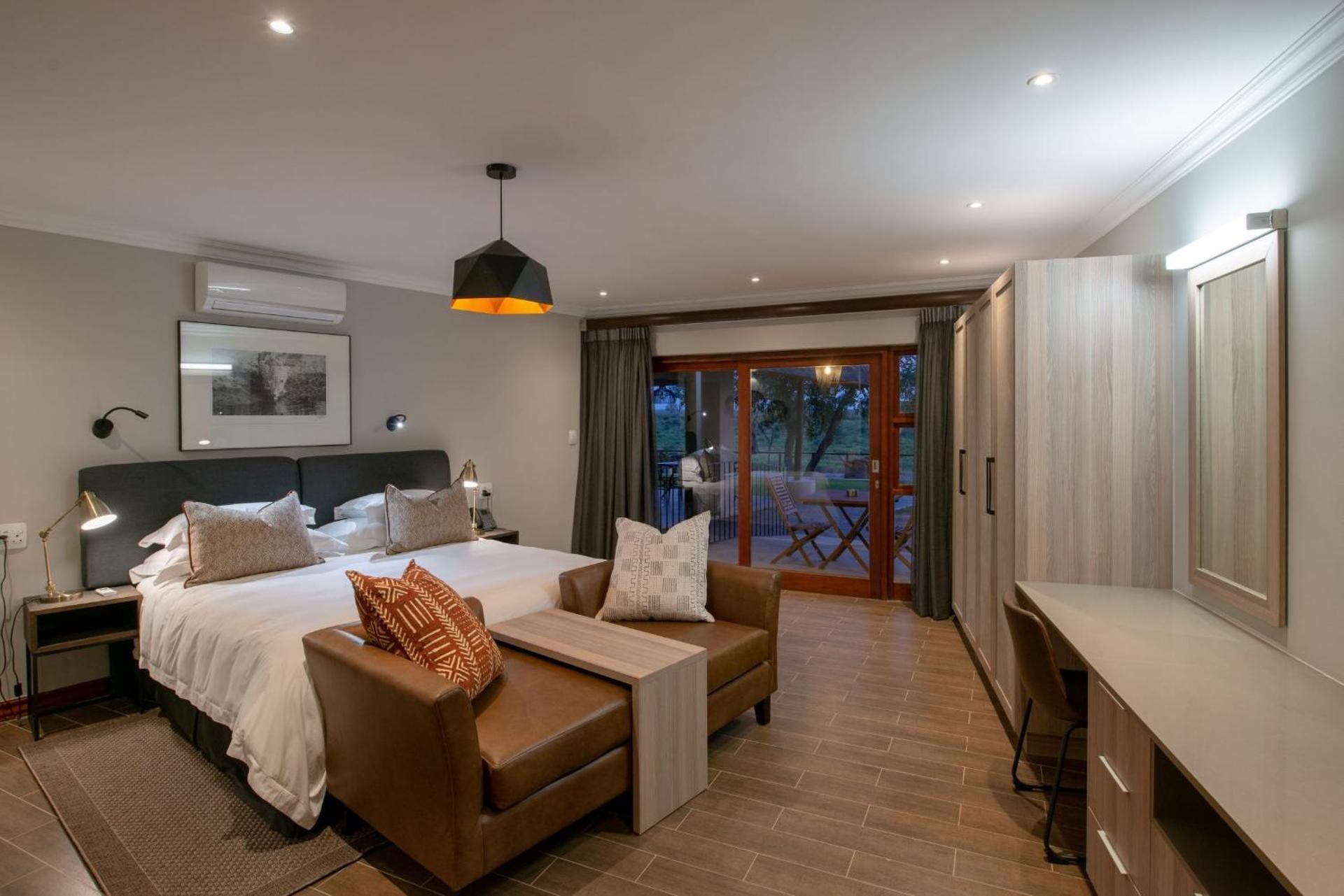 Deluxe Suite