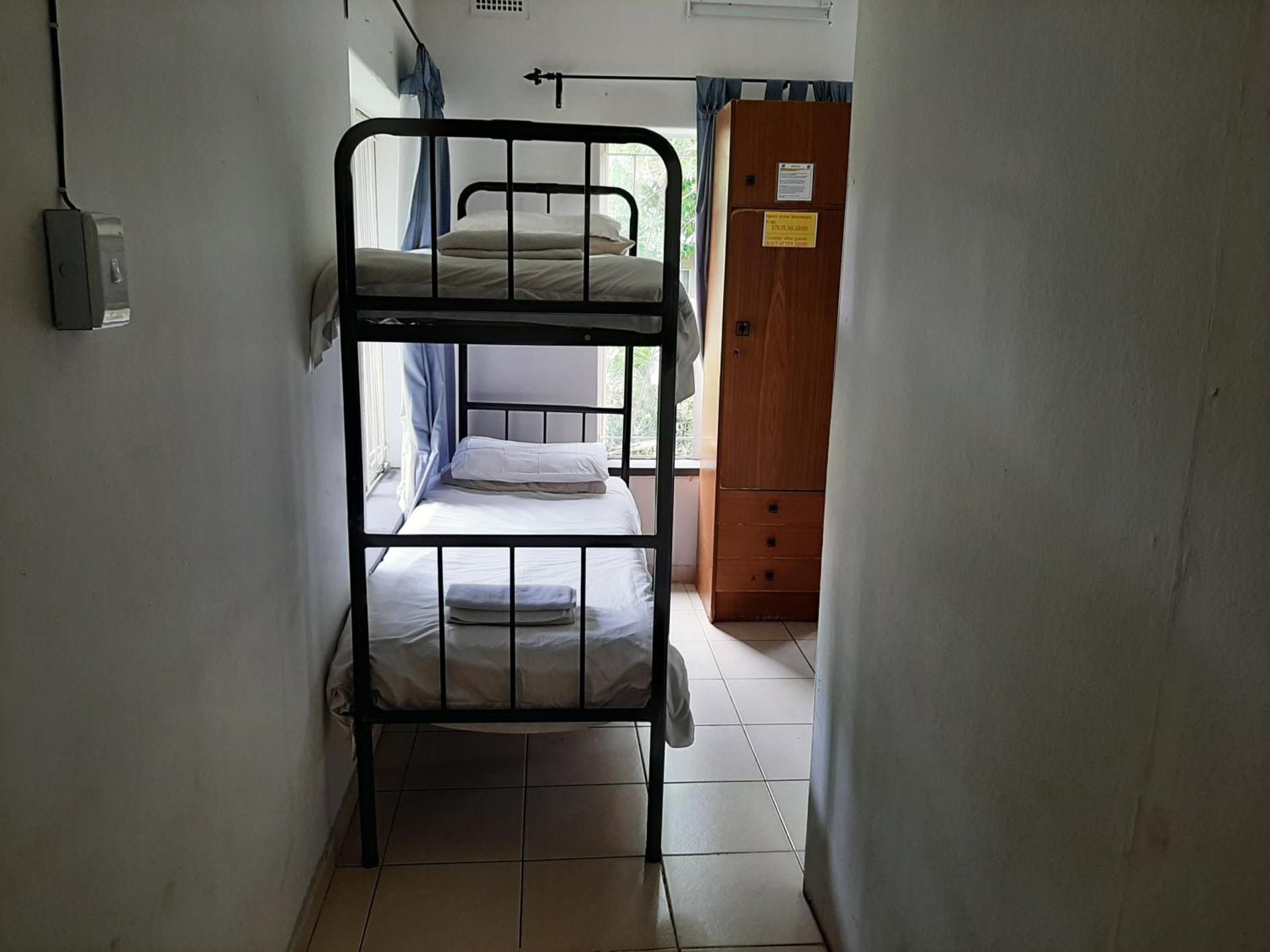 6-Bed Mixed Dormitory Room