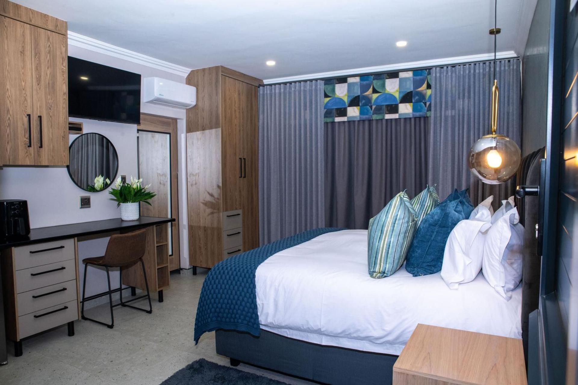 Comfort King Room