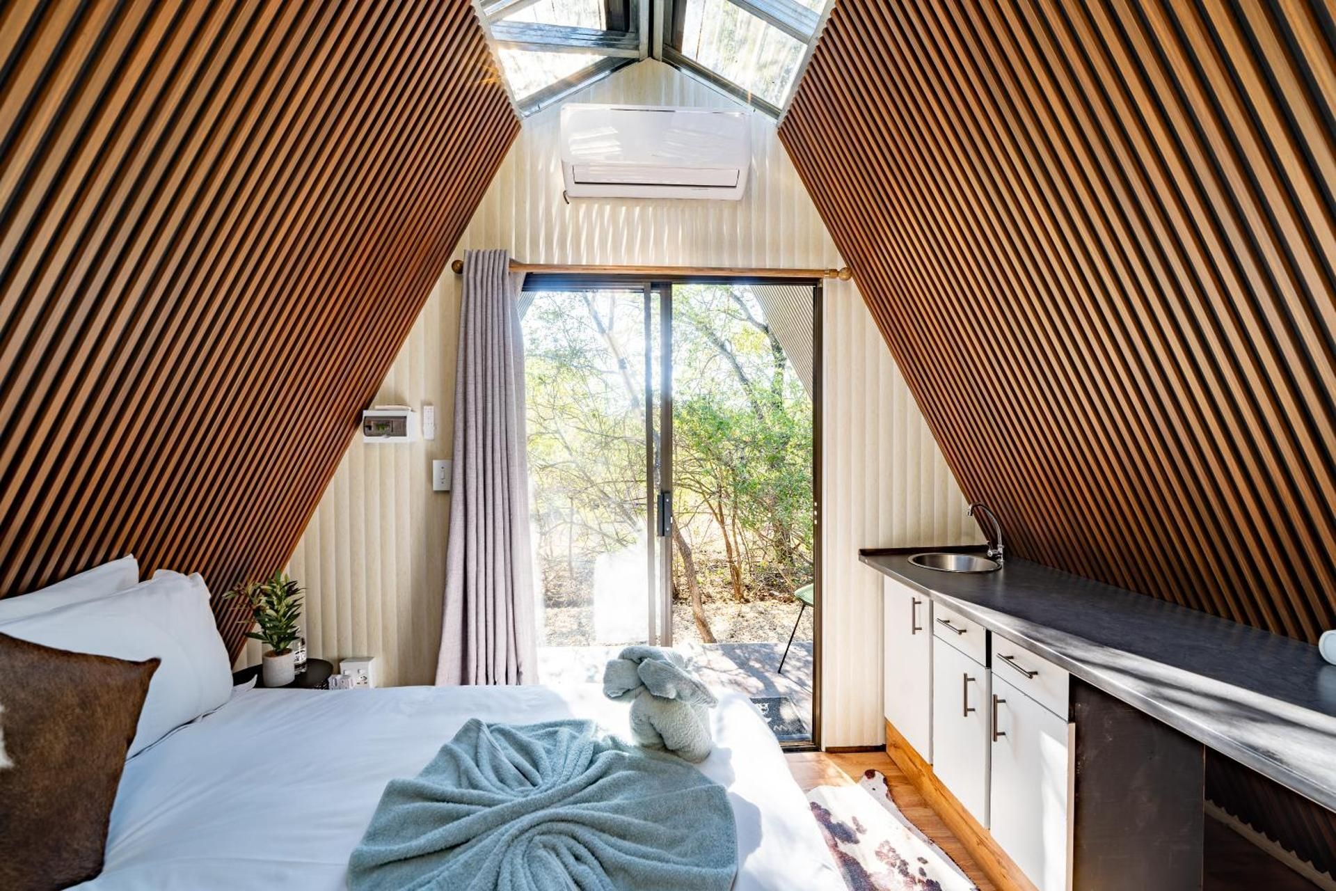 Suite with Garden View