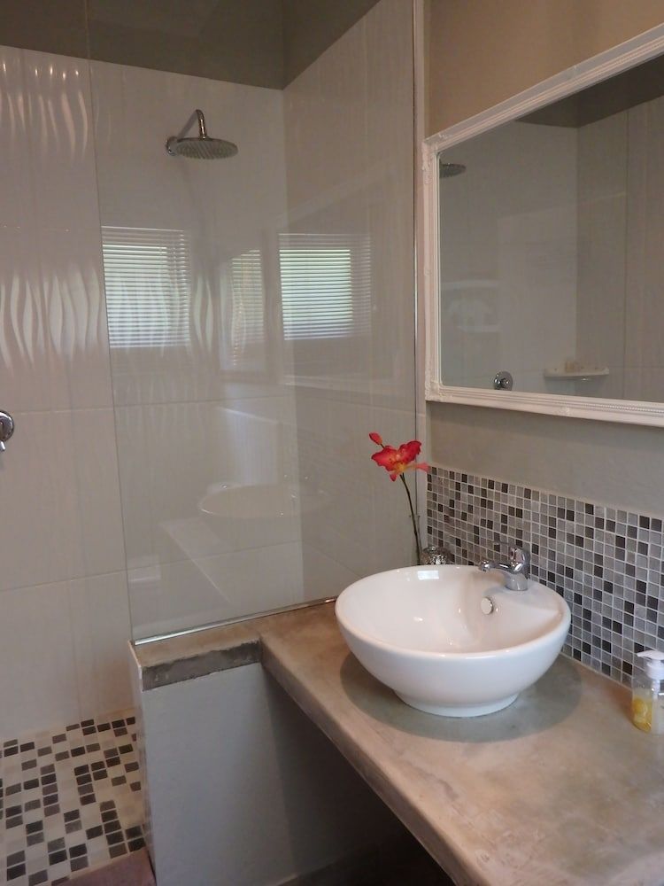 Turaco Lodge