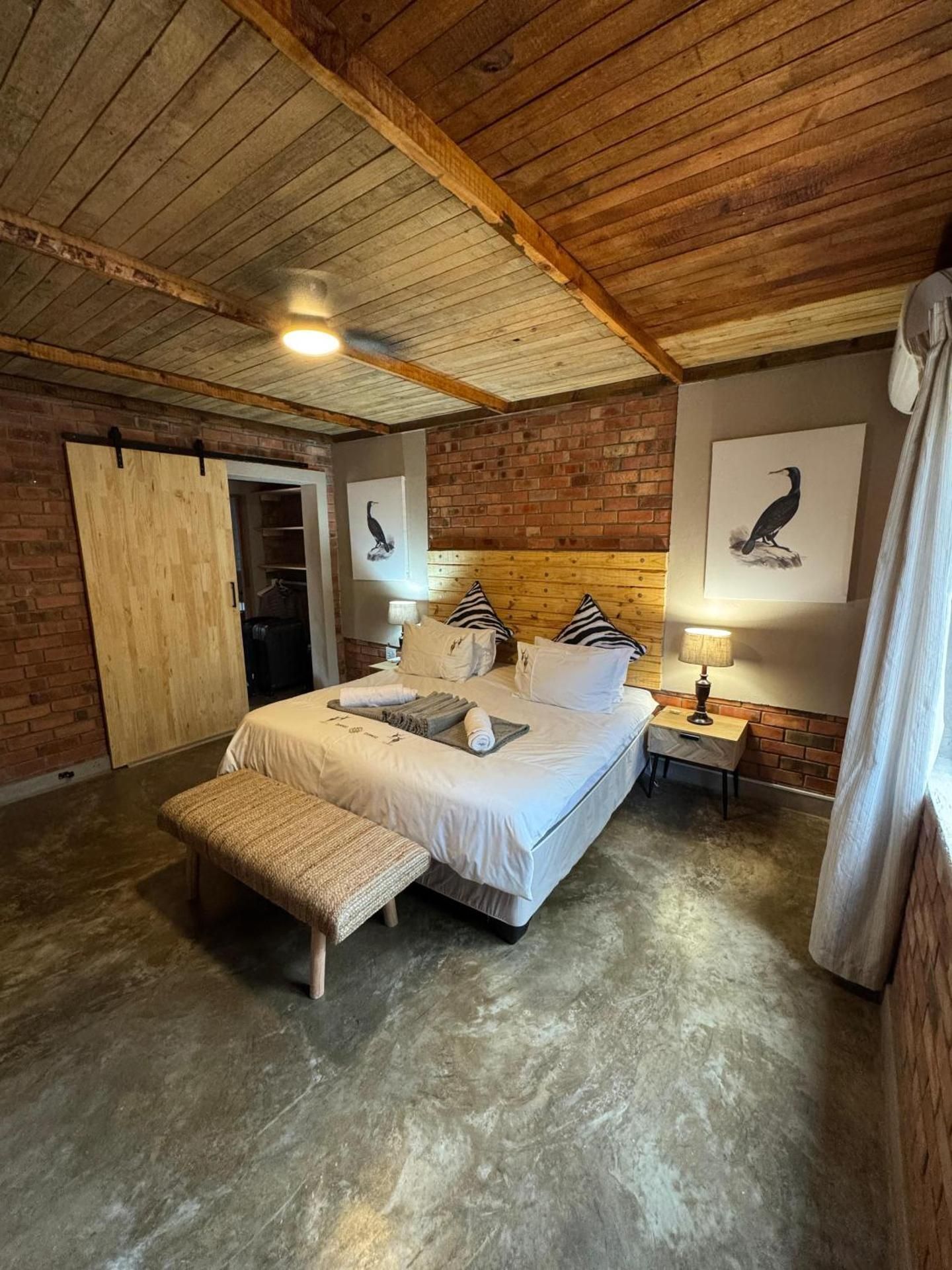 King Studio with Sofa Bed