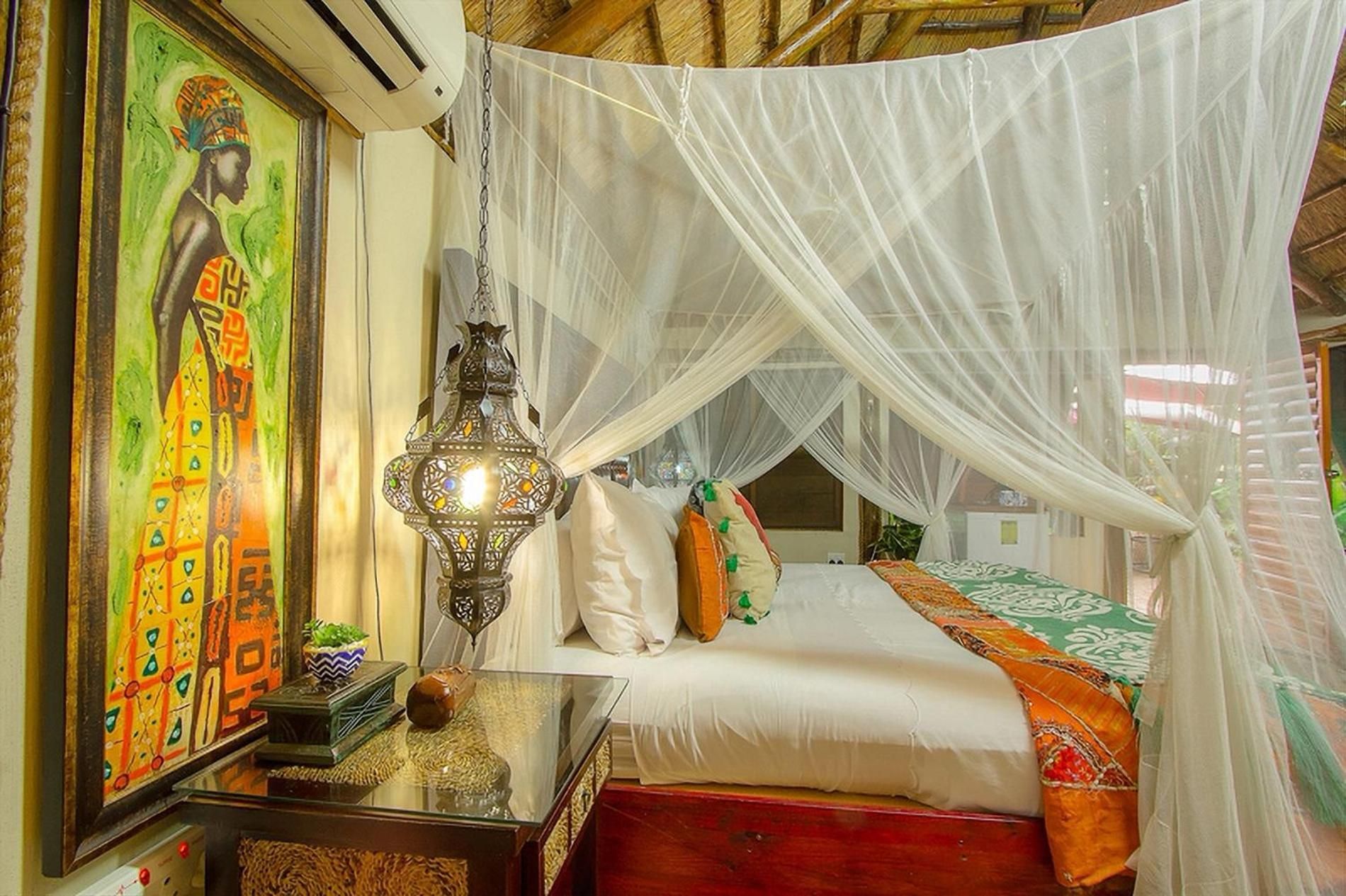 Twin Room with Private Bathroom