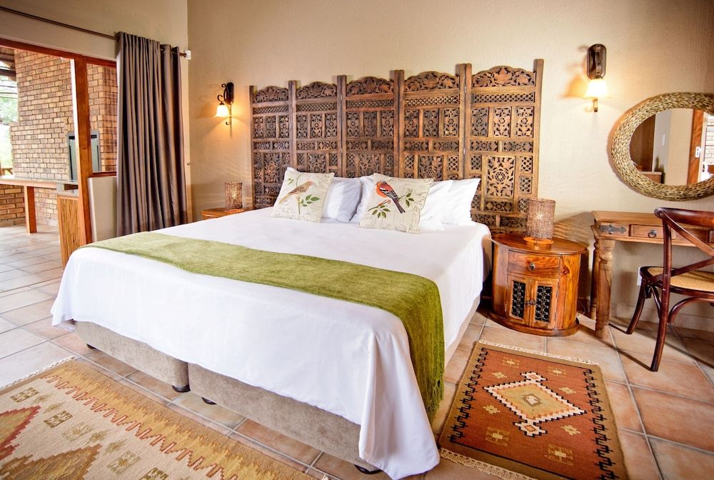 Luxury Chalet (Bush)