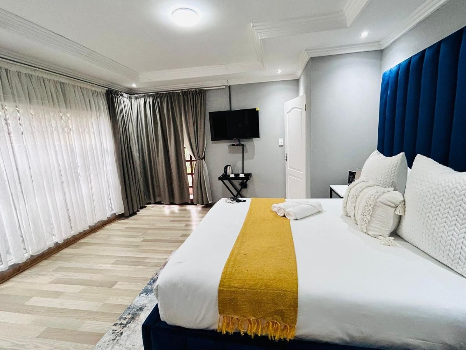 Triple Room with Garden View