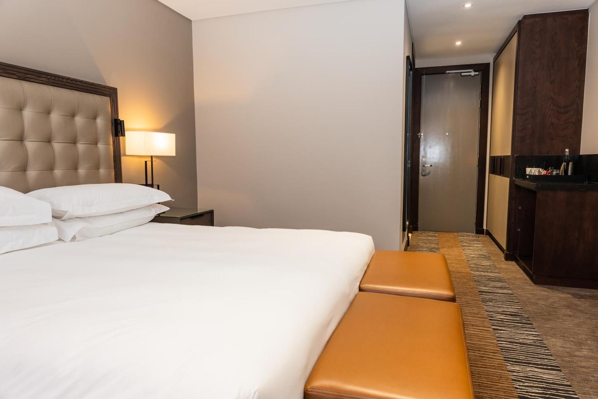 Queen Room - Disability Access