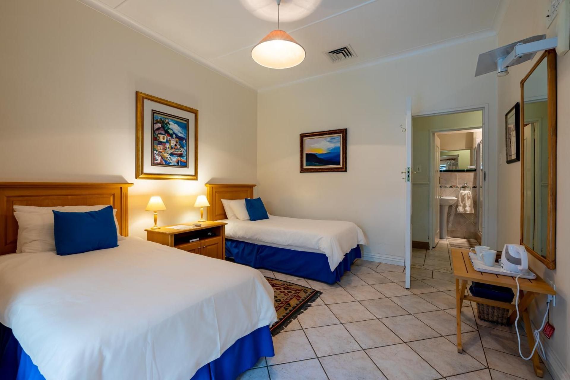 Comfort Twin Room